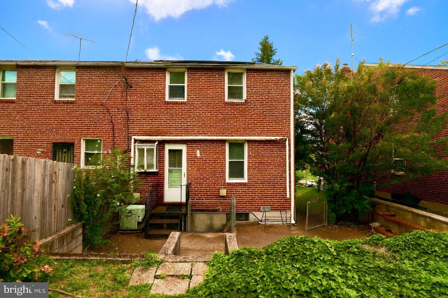 LAURAVILLE HISTORIC DISTRICT - Residential