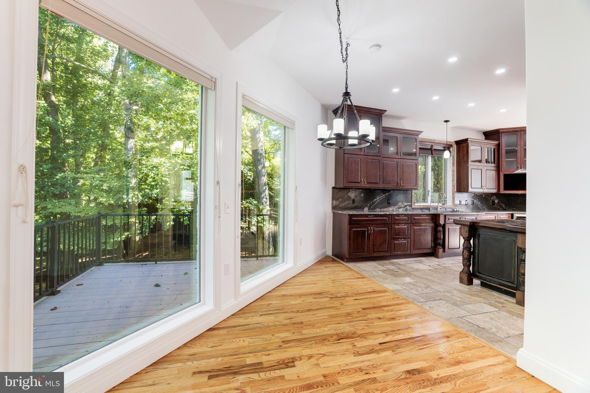 BUFFALO HILL - Residential