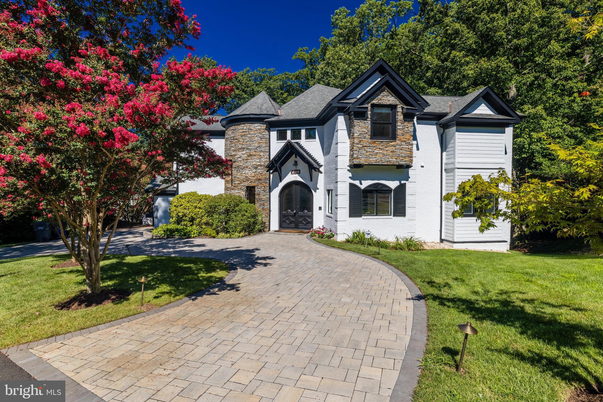 BUFFALO HILL - Residential