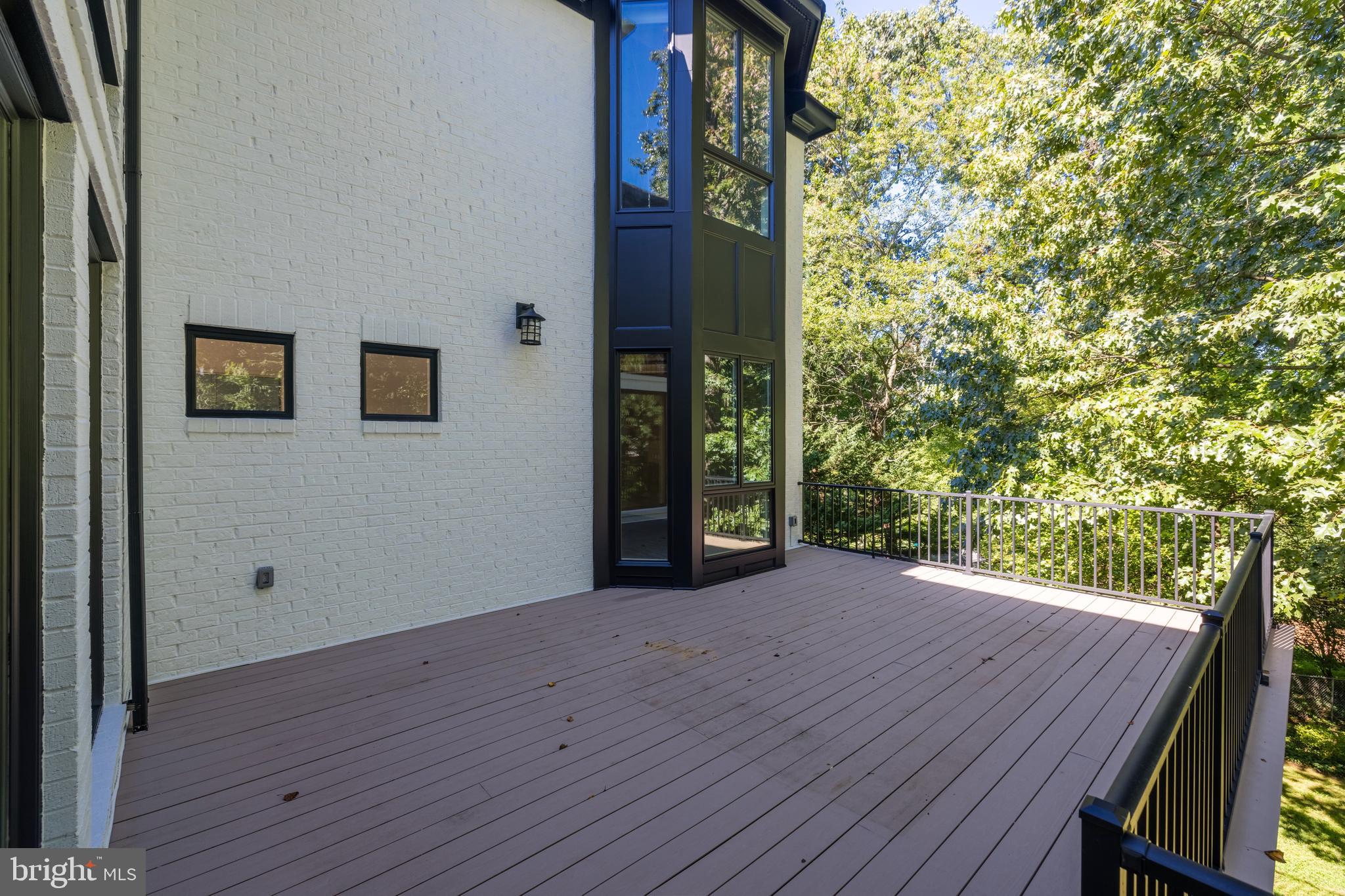 BUFFALO HILL - Residential