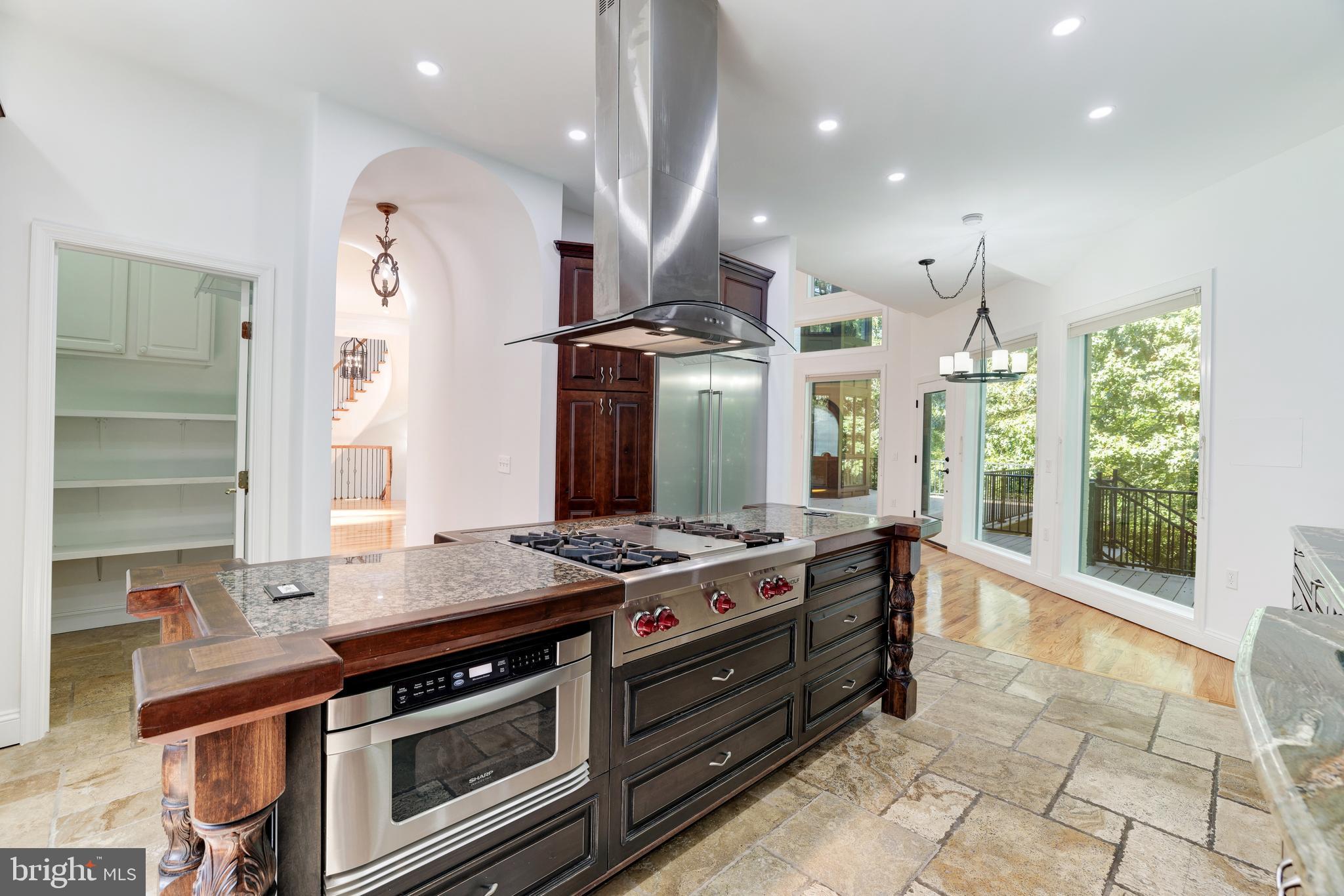 BUFFALO HILL - Residential