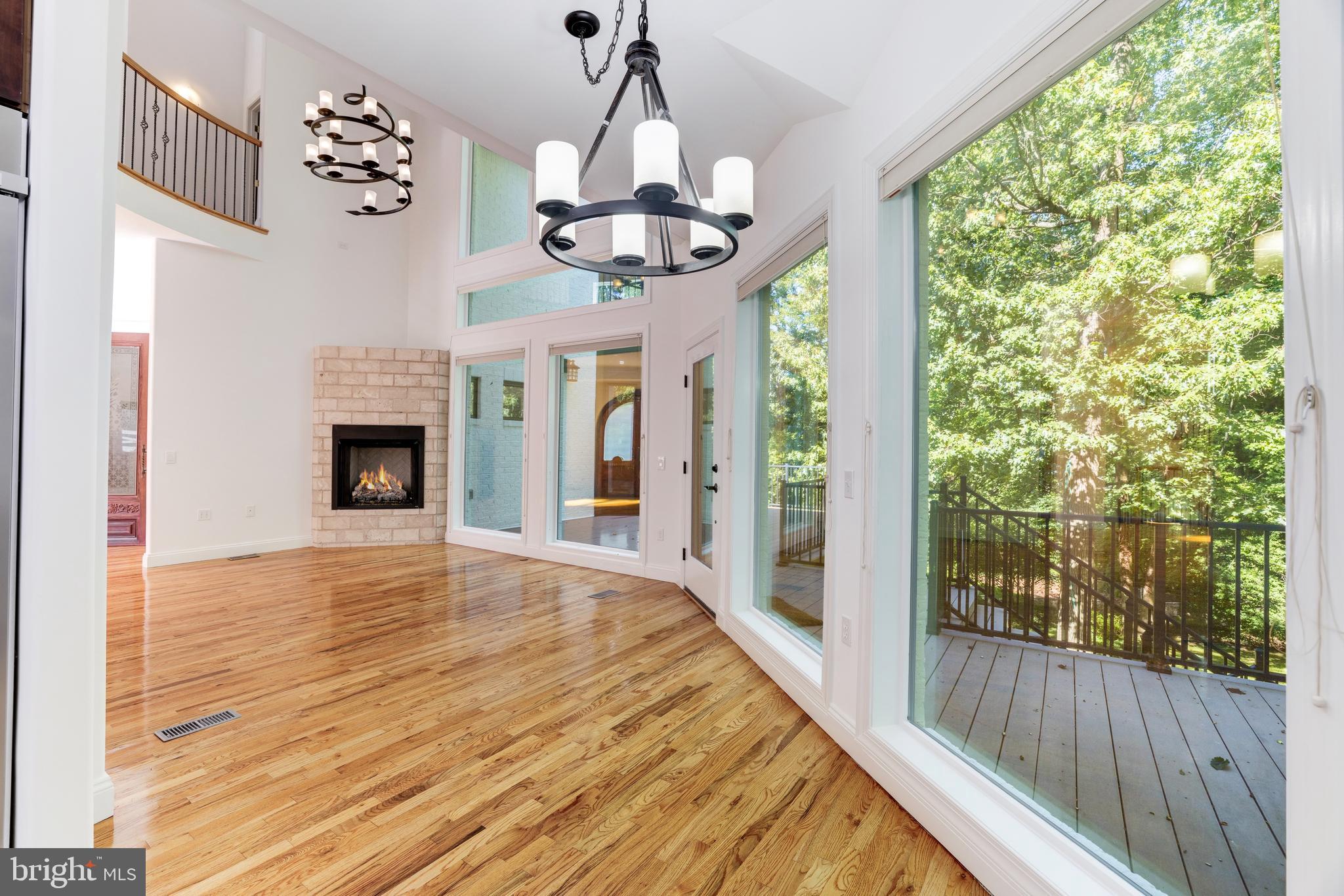 BUFFALO HILL - Residential