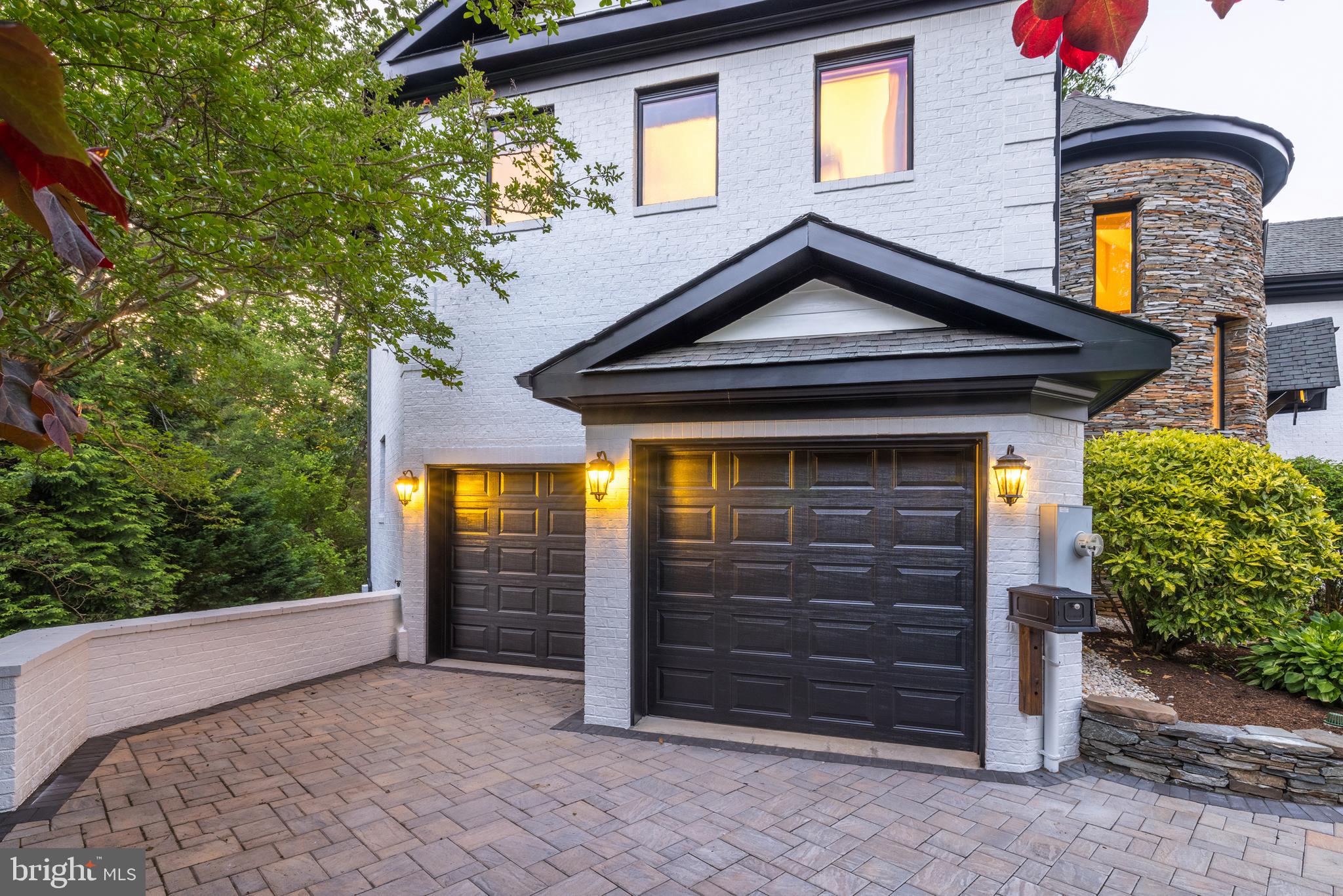 BUFFALO HILL - Residential