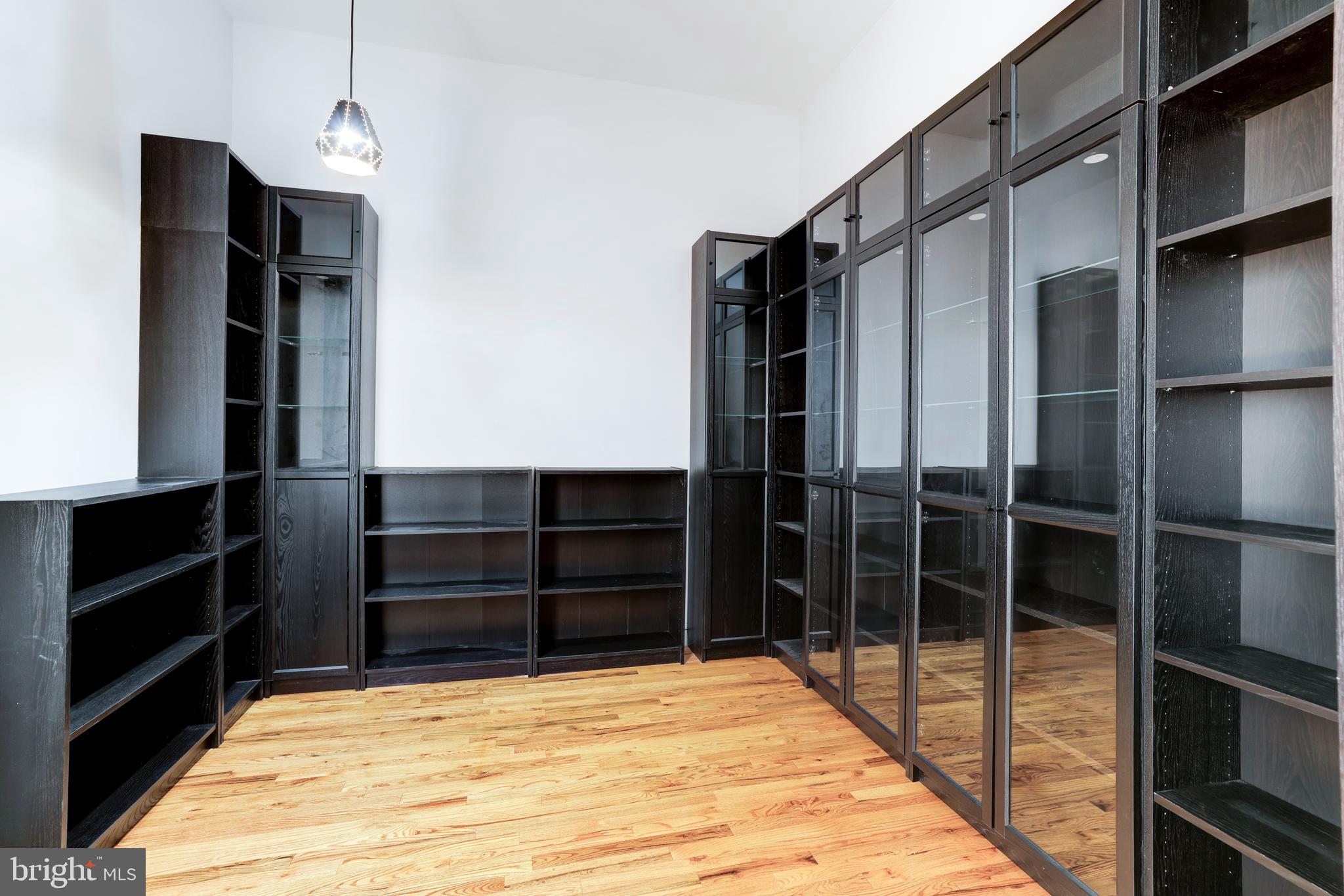 BUFFALO HILL - Residential