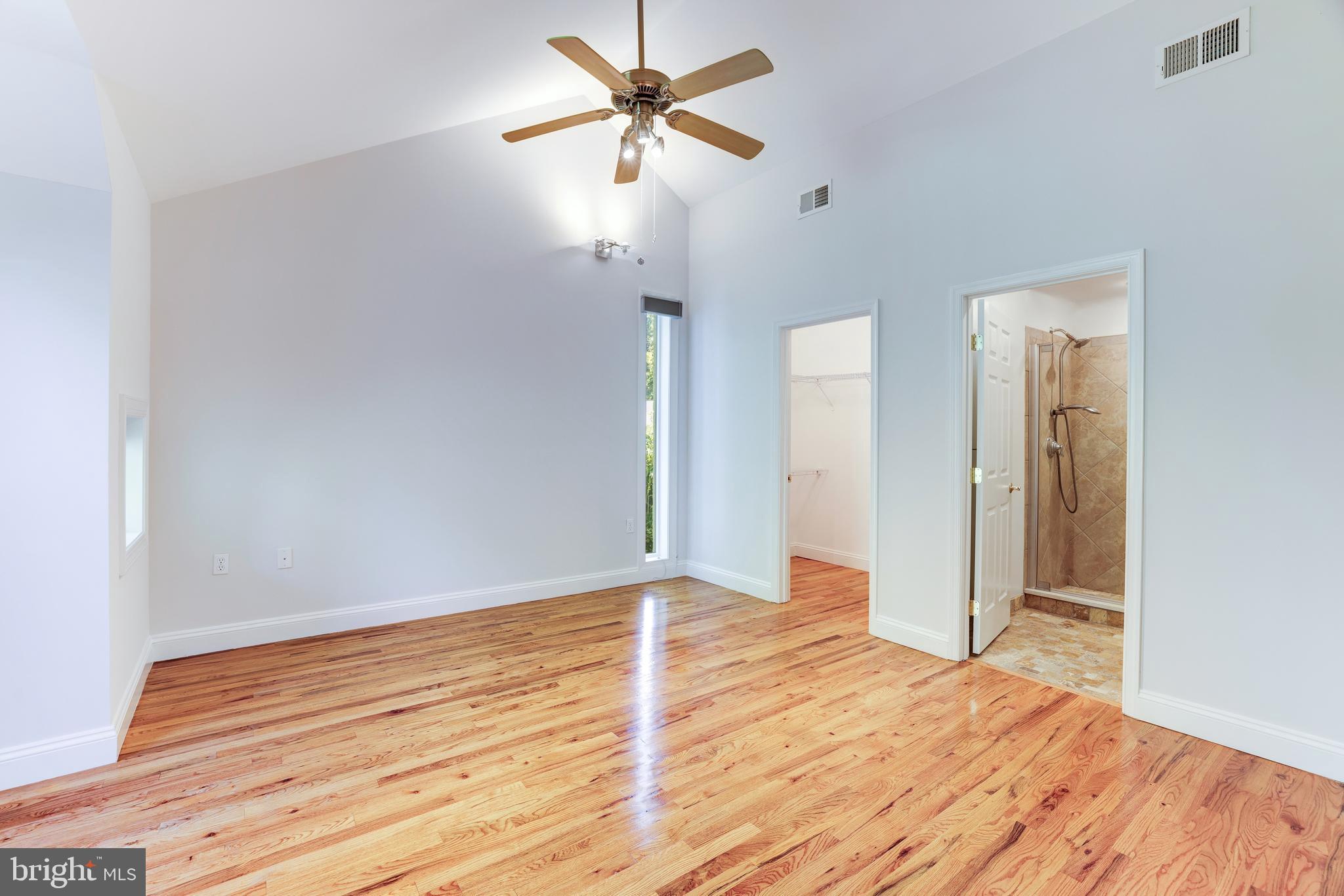 BUFFALO HILL - Residential