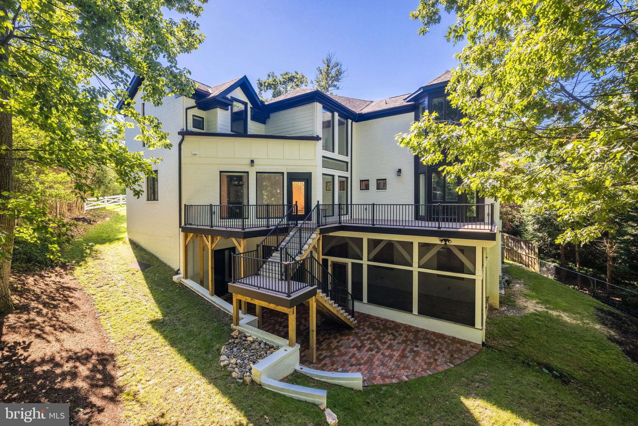 BUFFALO HILL - Residential