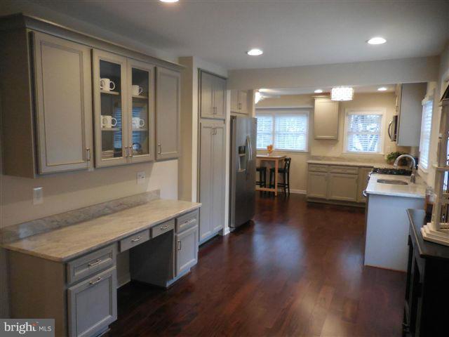 TOLLGATE - Residential