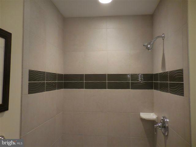 TOLLGATE - Residential