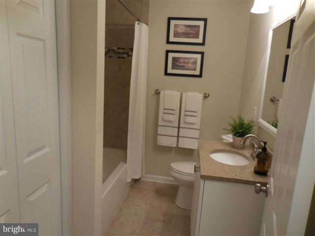 TOLLGATE - Residential