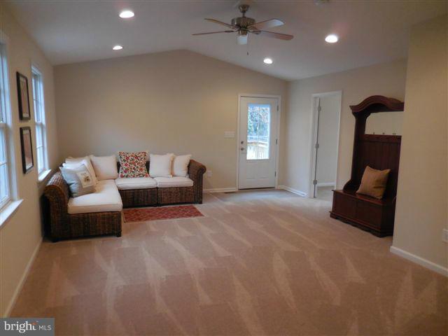 TOLLGATE - Residential