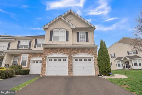 18 Wellington Road, Newtown, PA 18940 - #: PABU2091872