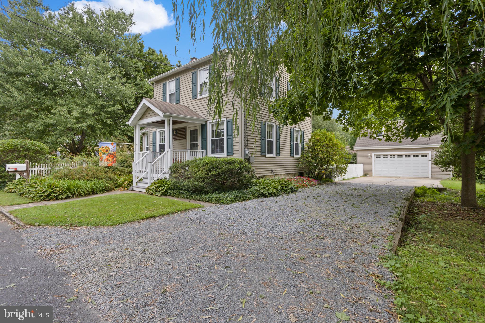 50 BURNSIDE AVENUE