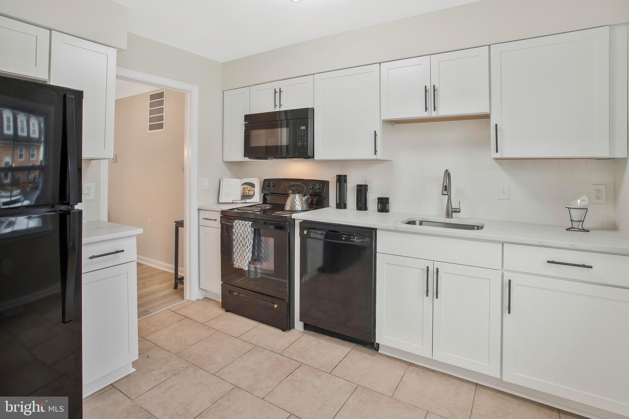 LAKE RIDGE - Residential