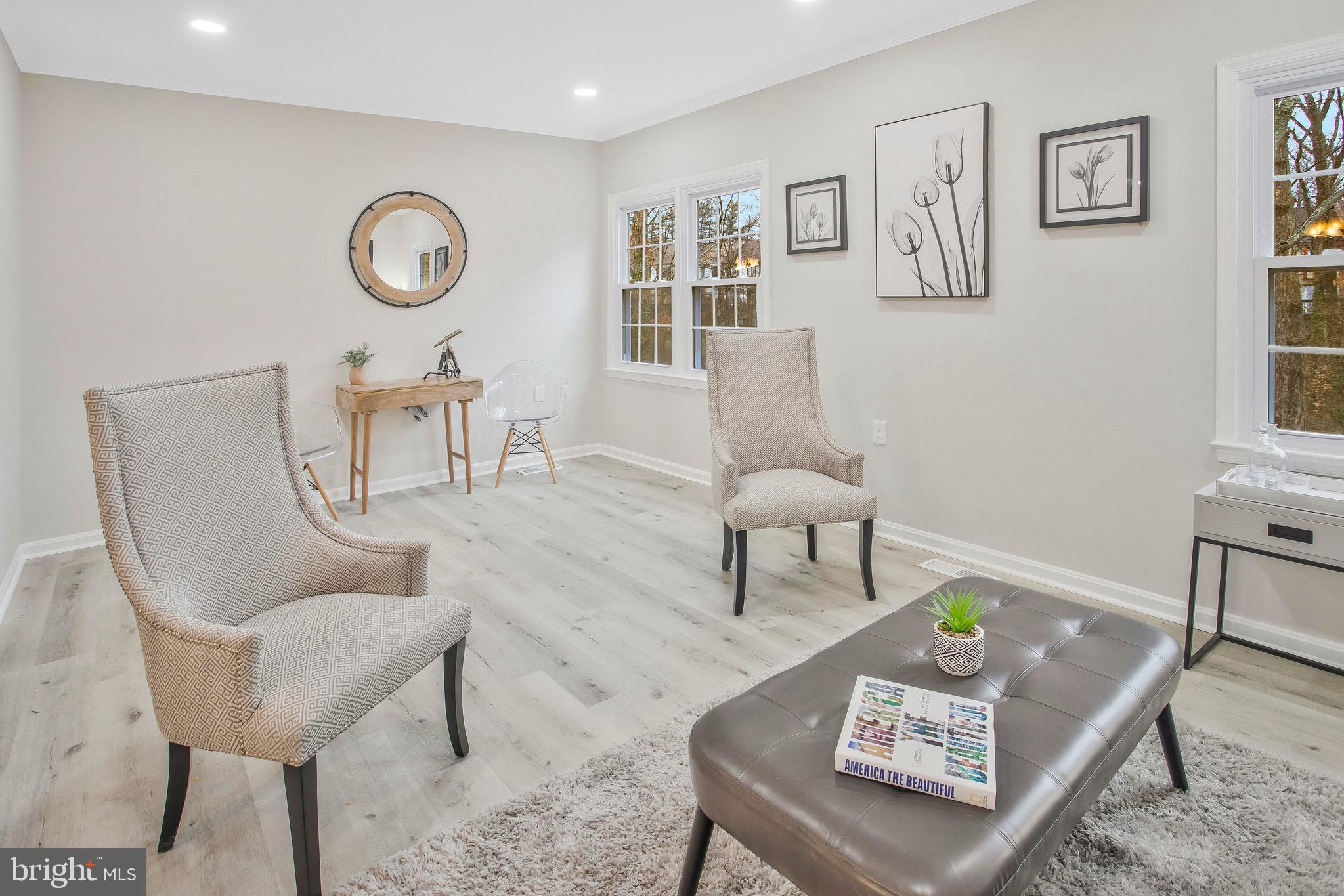 LAKE RIDGE - Residential