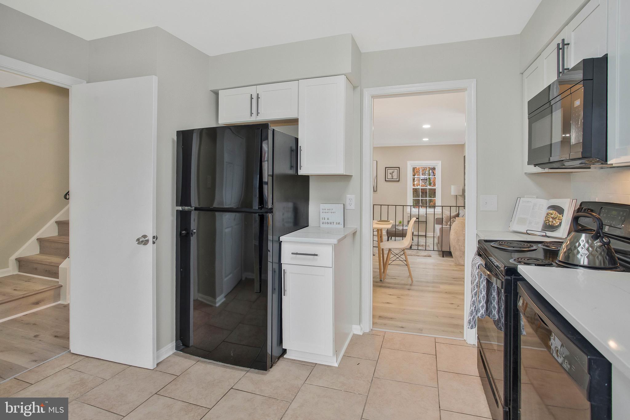 LAKE RIDGE - Residential