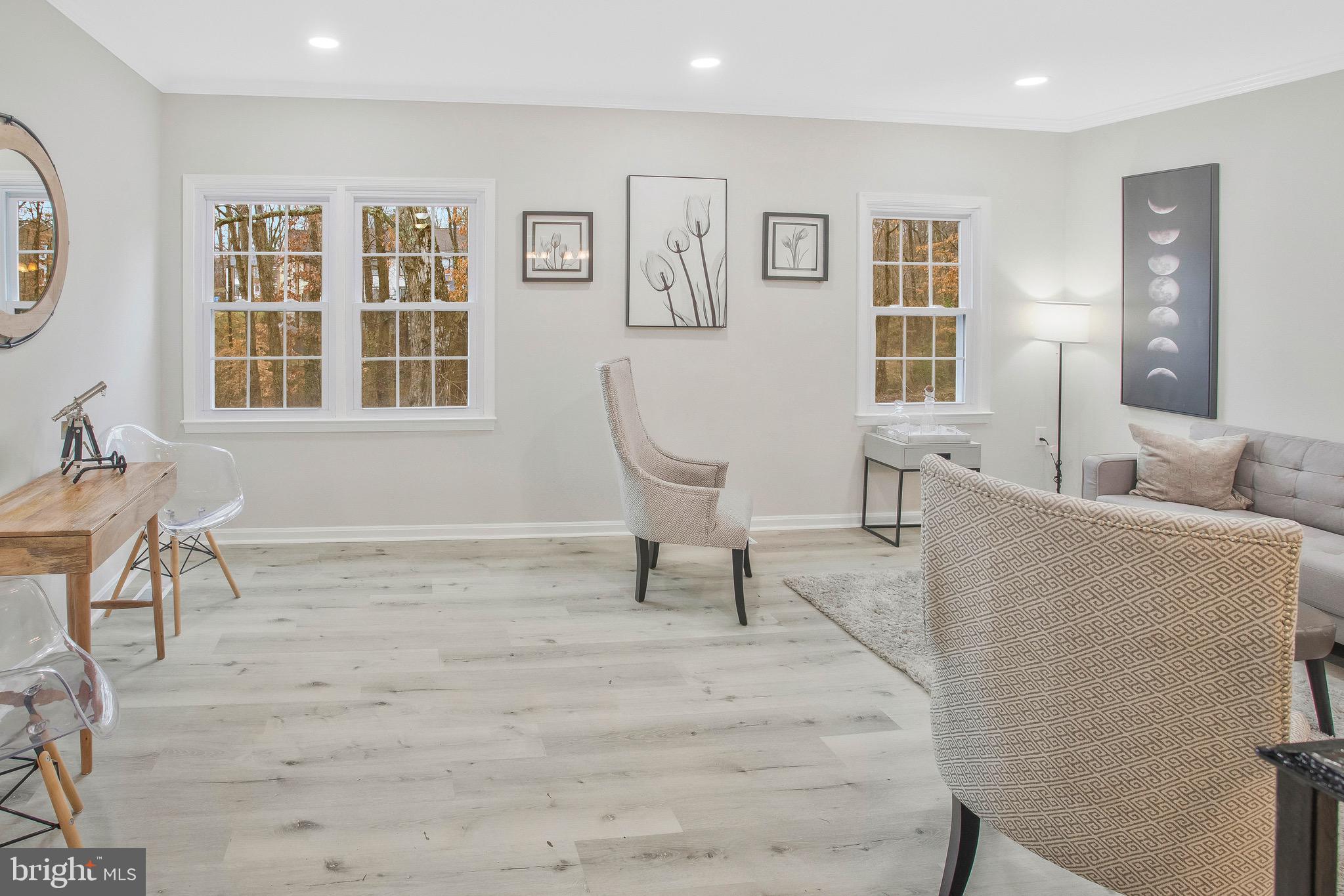 LAKE RIDGE - Residential