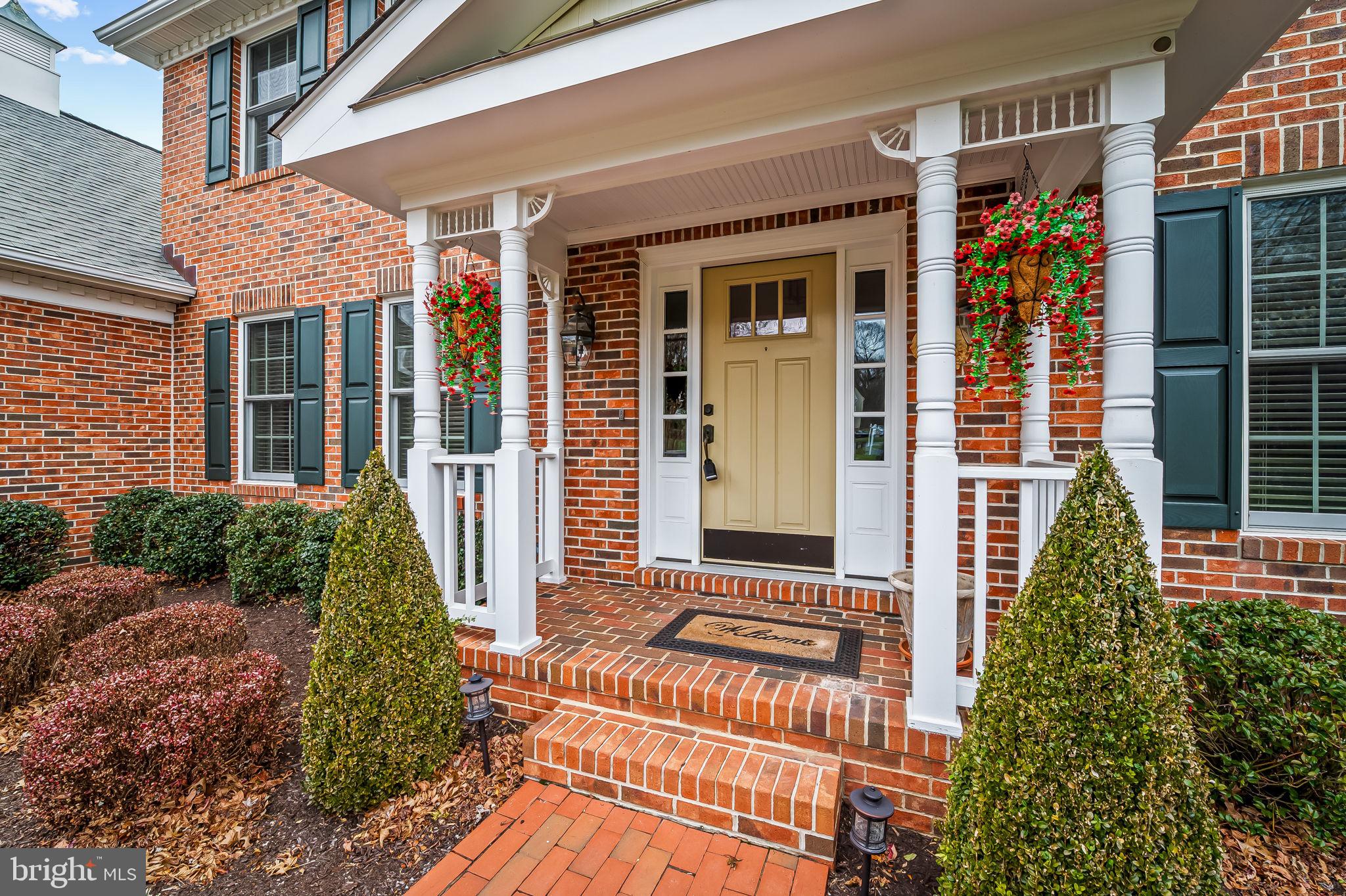 2202 AQUILAS DELIGHT