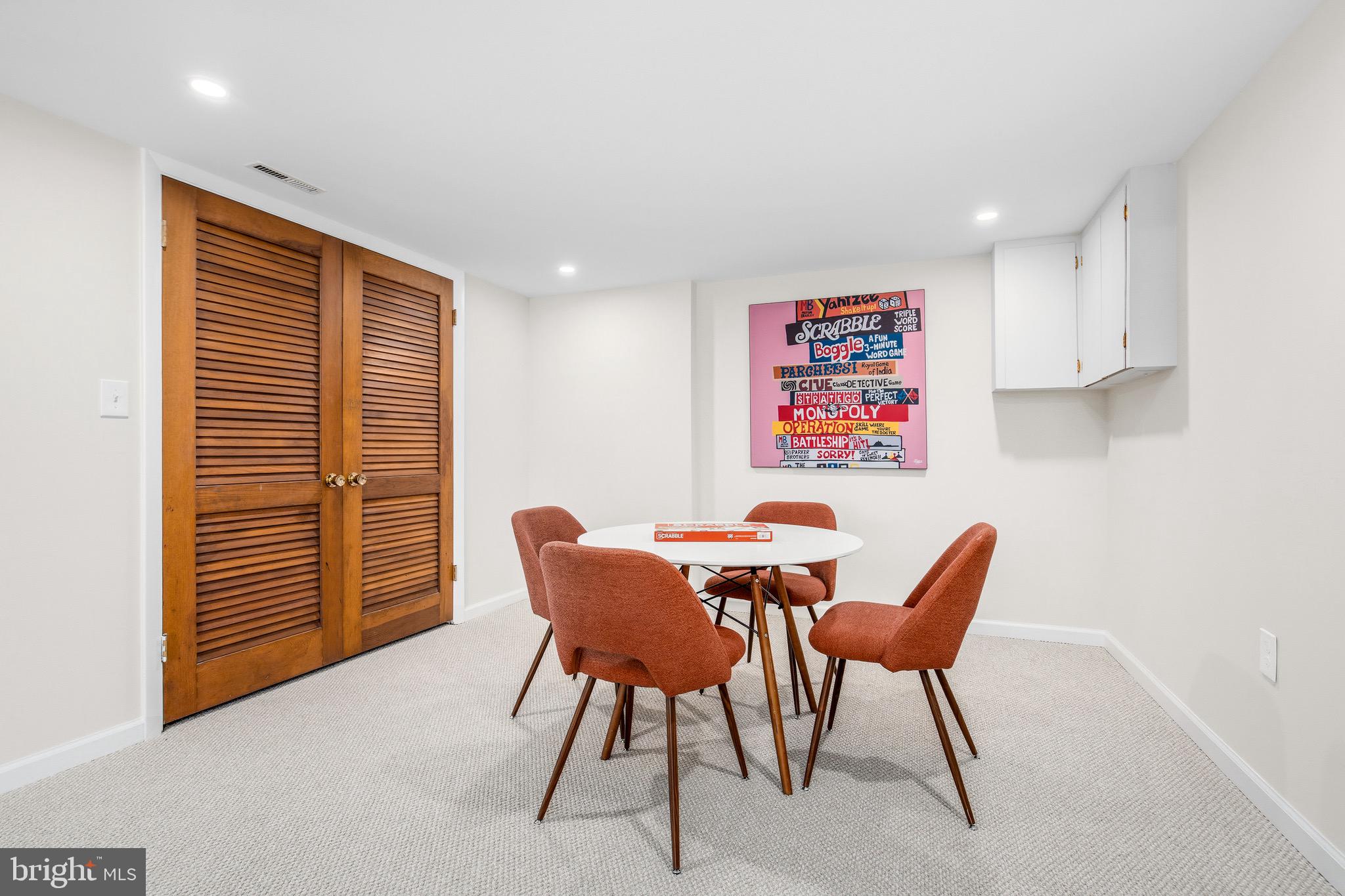 CHEVY CHASE - Residential