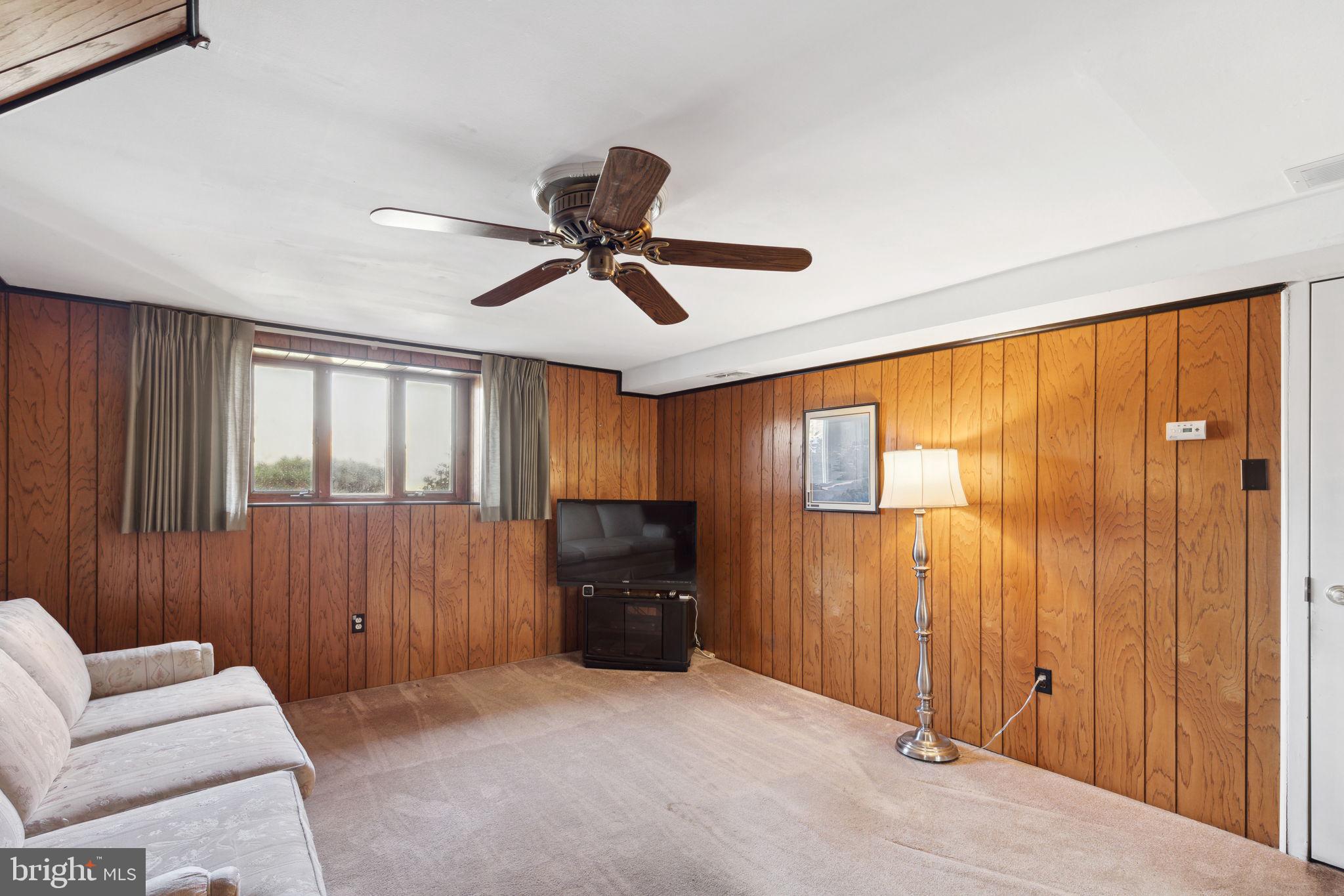 GLEN VIEW PARK - Residential