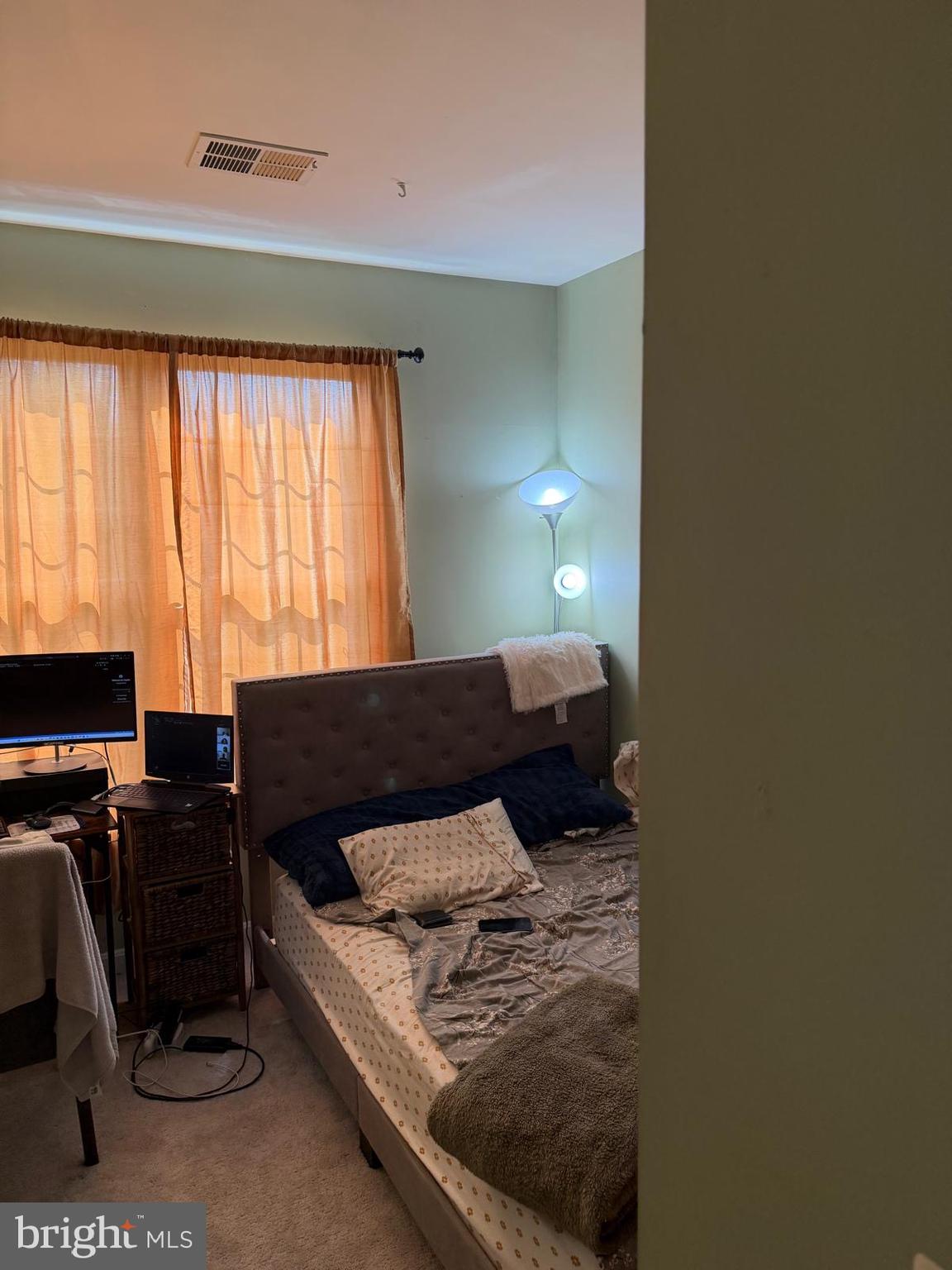 CHRISTOPHER AT CEDAR LAKES - Residential Lease