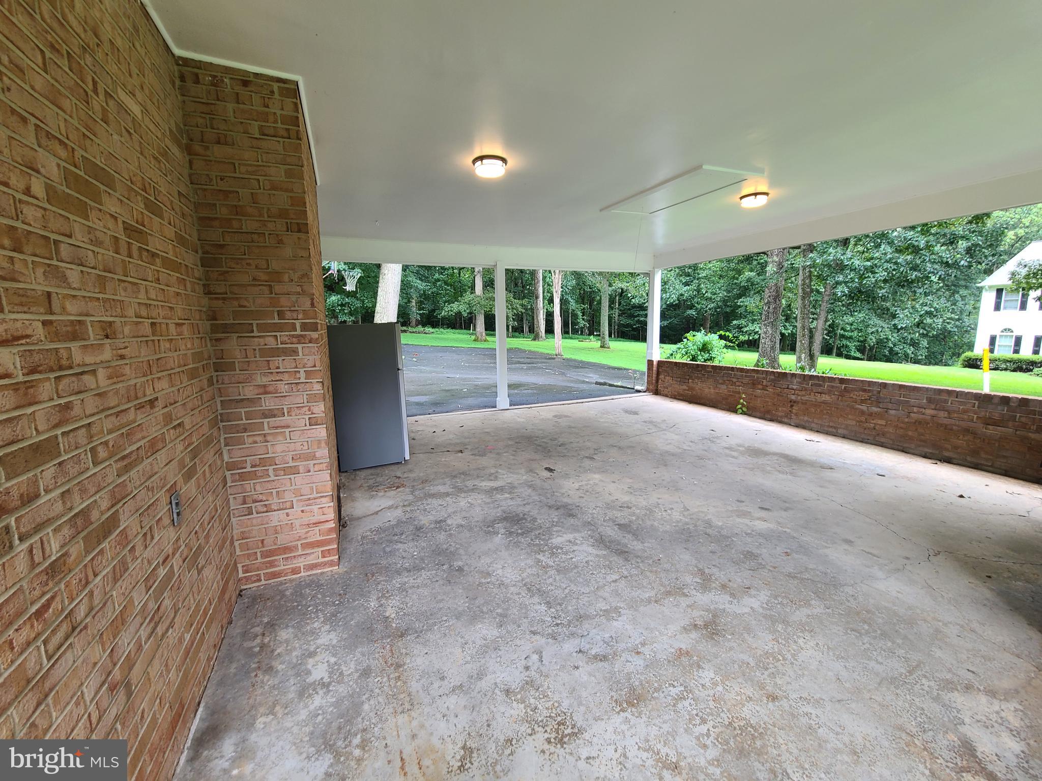 SPRINGWOOD - Residential Lease