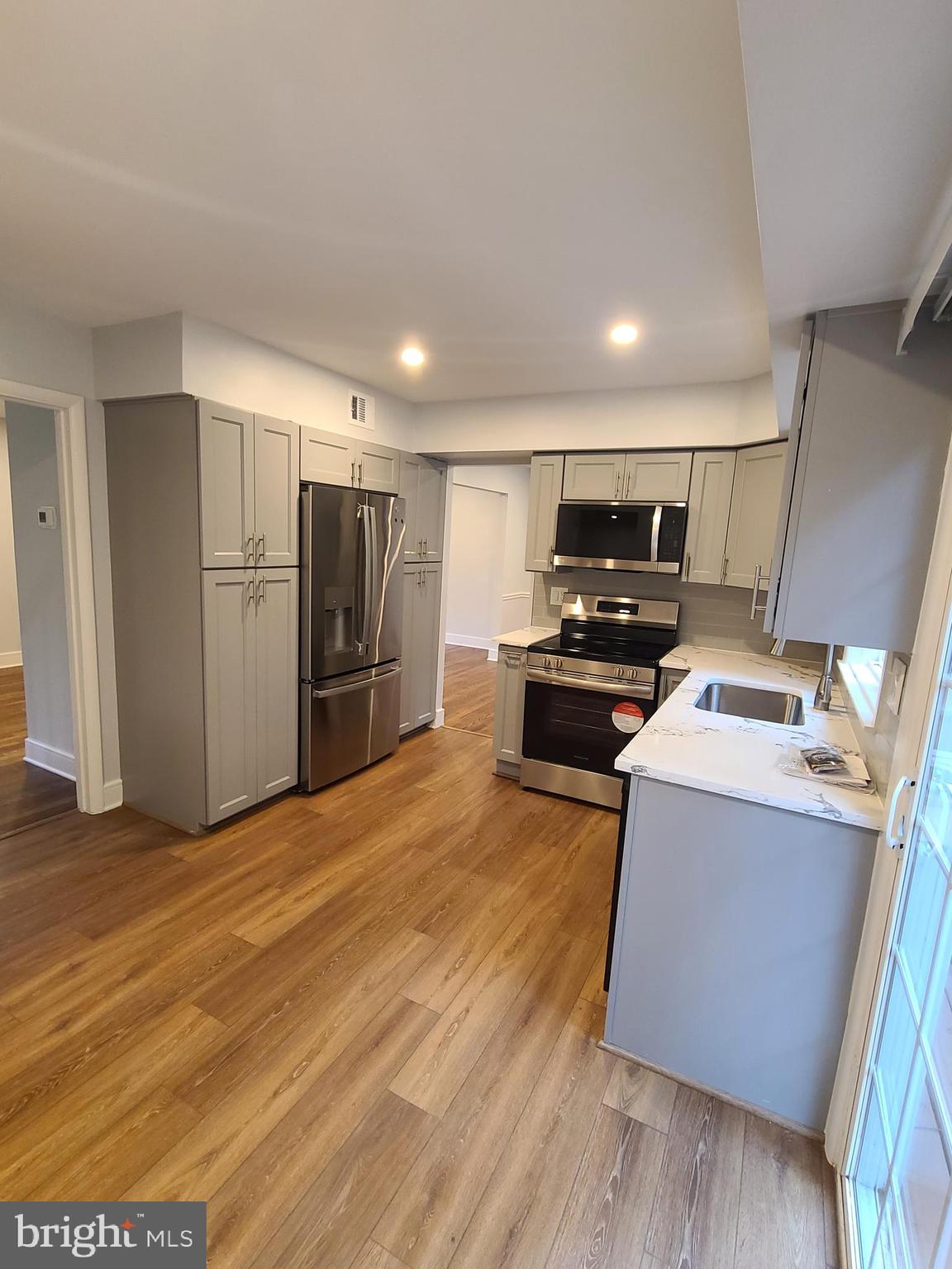 SPRINGWOOD - Residential Lease