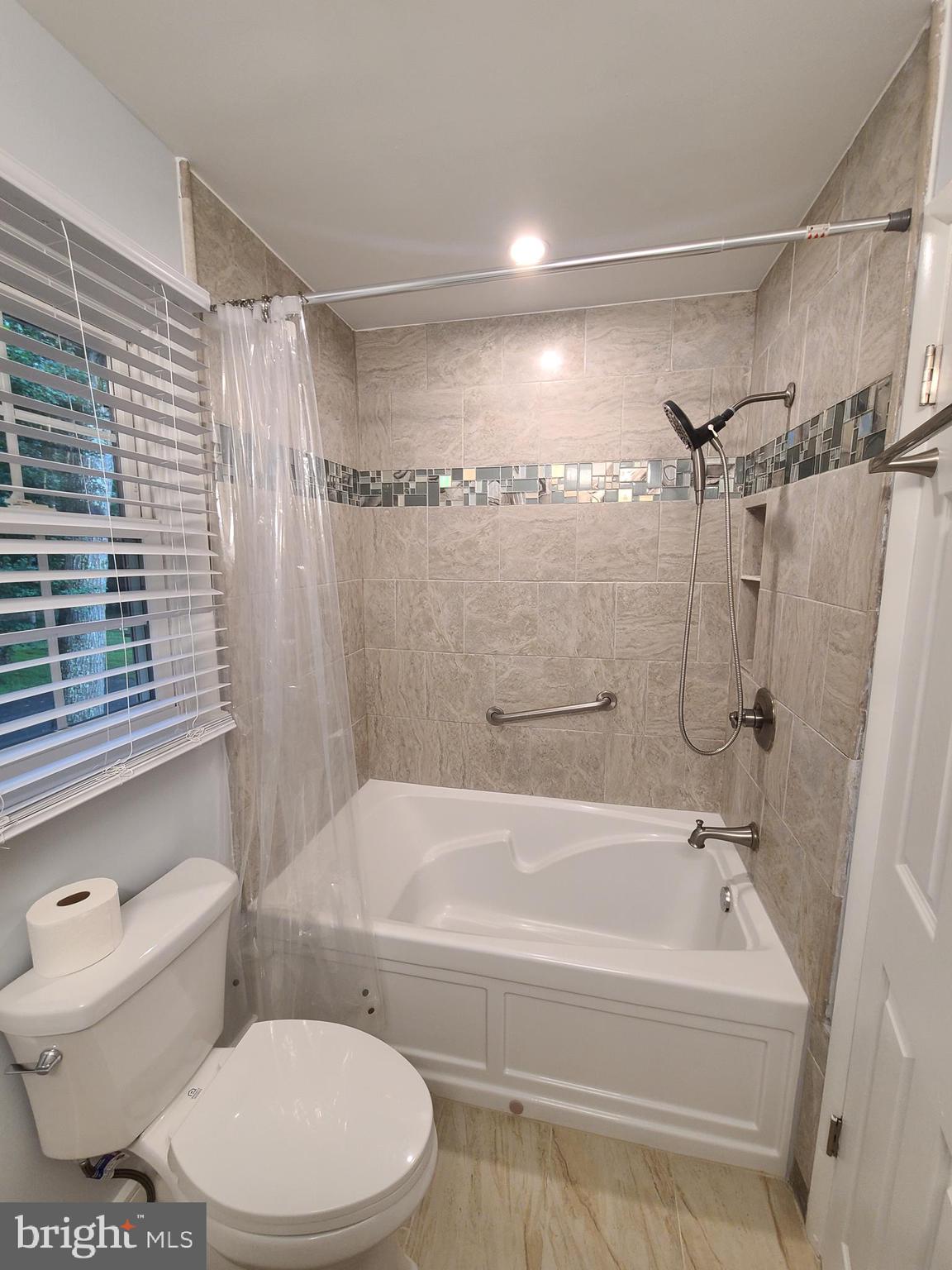 SPRINGWOOD - Residential Lease