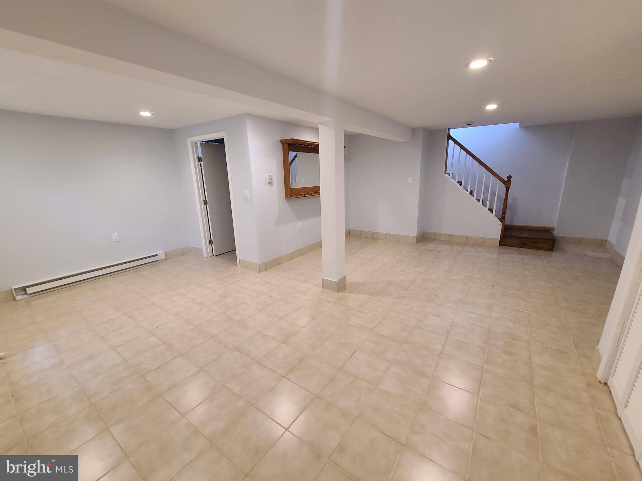 SPRINGWOOD - Residential Lease