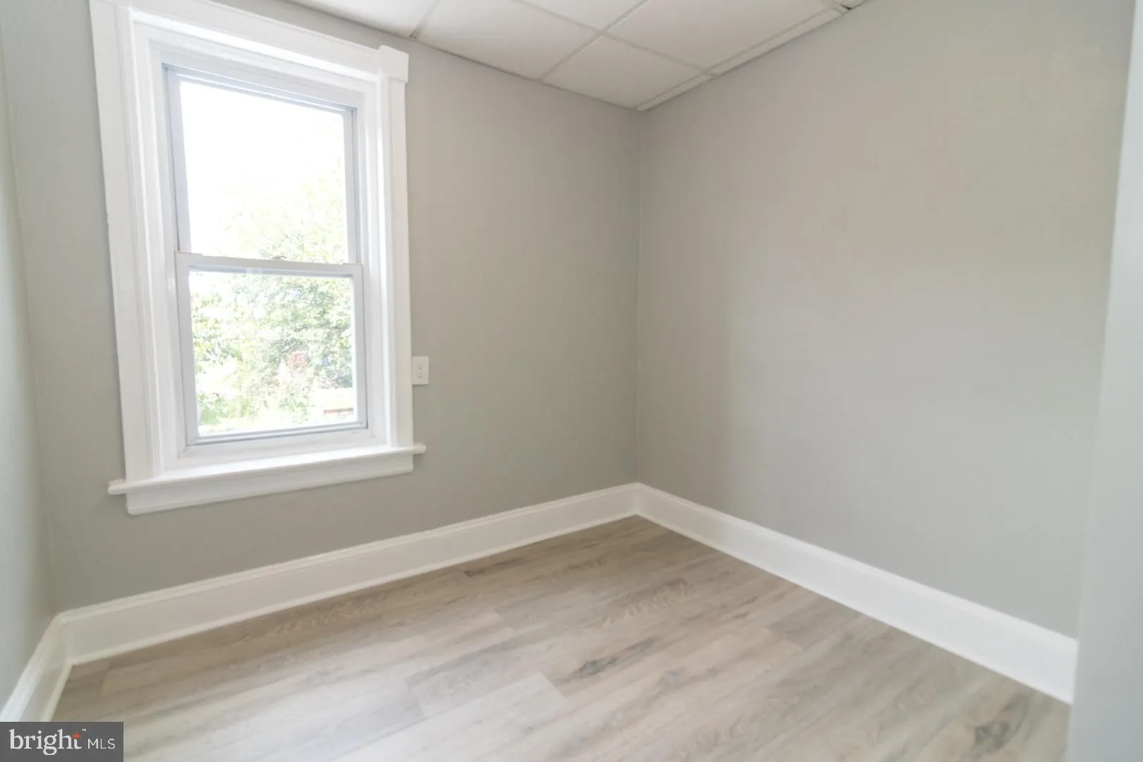 Trenton, New Jersey 08611, United States, 3 Bedrooms Bedrooms, ,1 BathroomBathrooms,Residential,Pending,200954