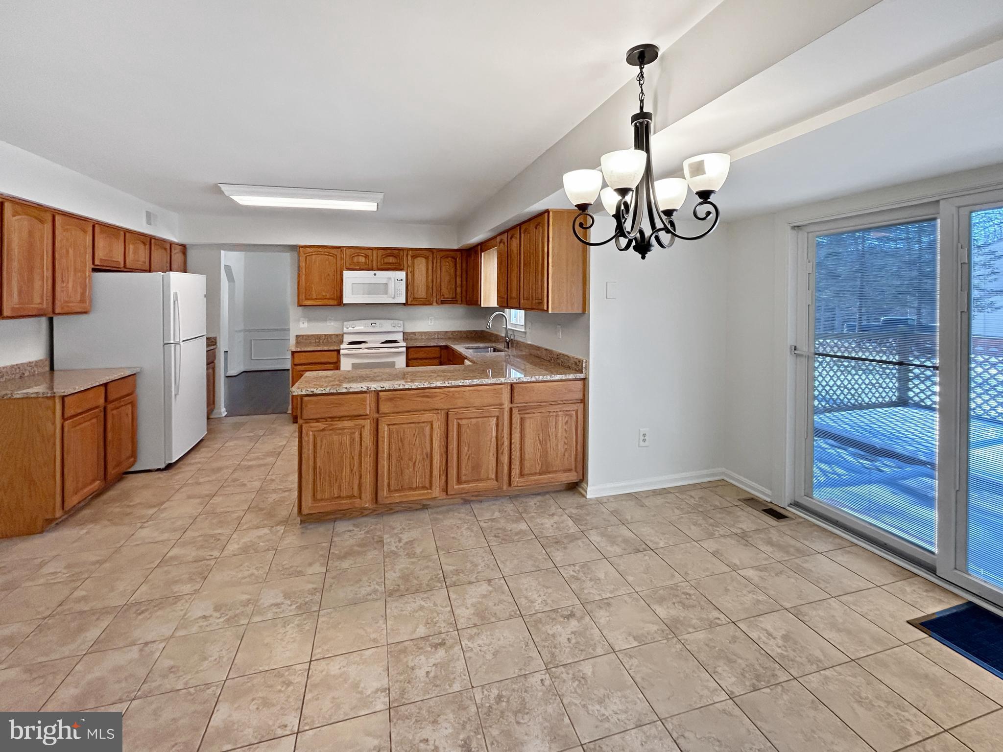 FAIRFAX STATION - Residential Lease