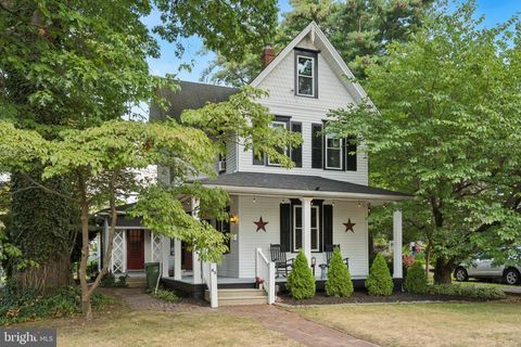 Homes For Sale - 43 E Henry Street<br/> PALMYRA, NJ 08065