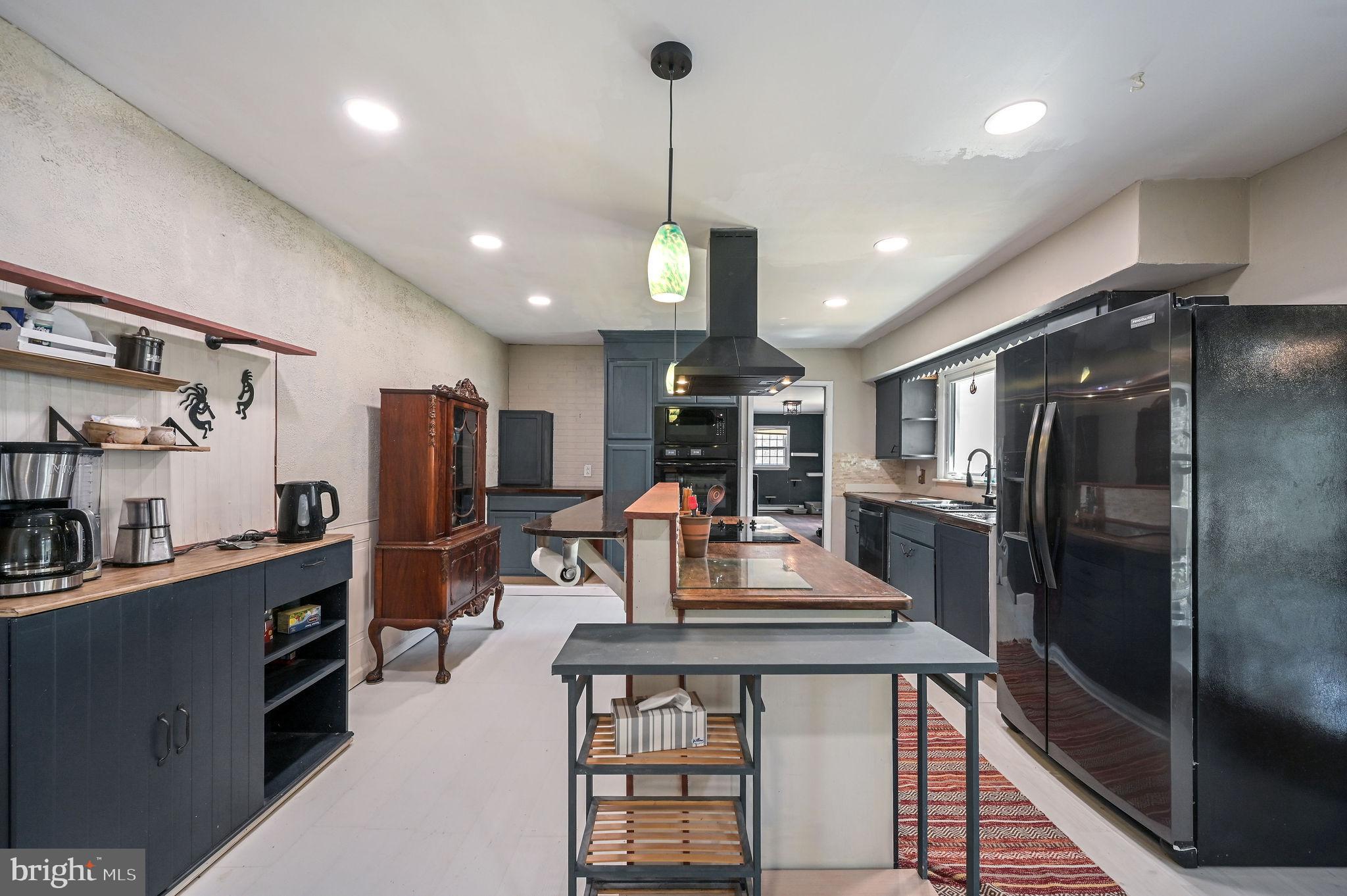 EDEN ROCK - Residential