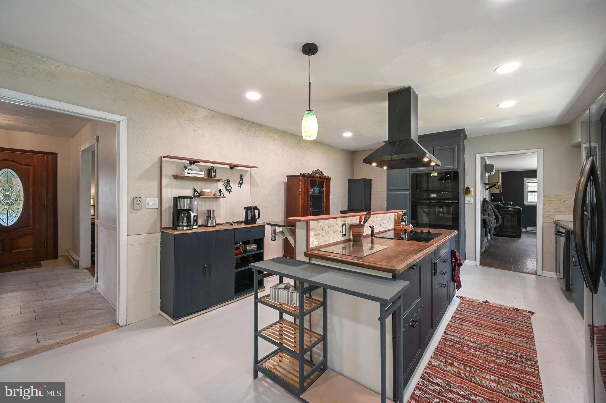 EDEN ROCK - Residential