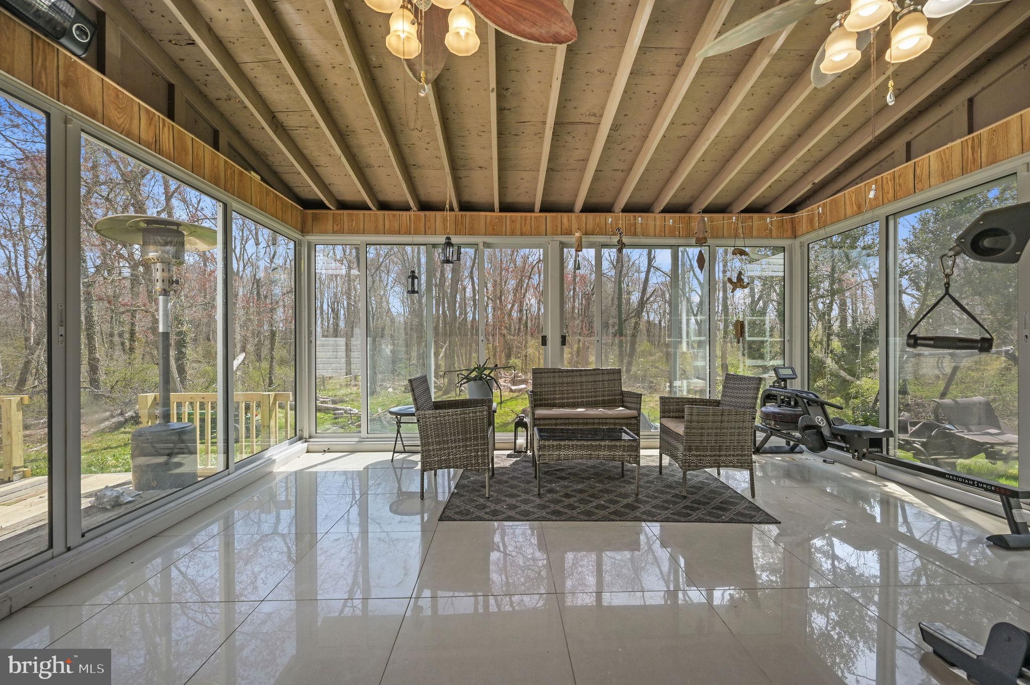 EDEN ROCK - Residential