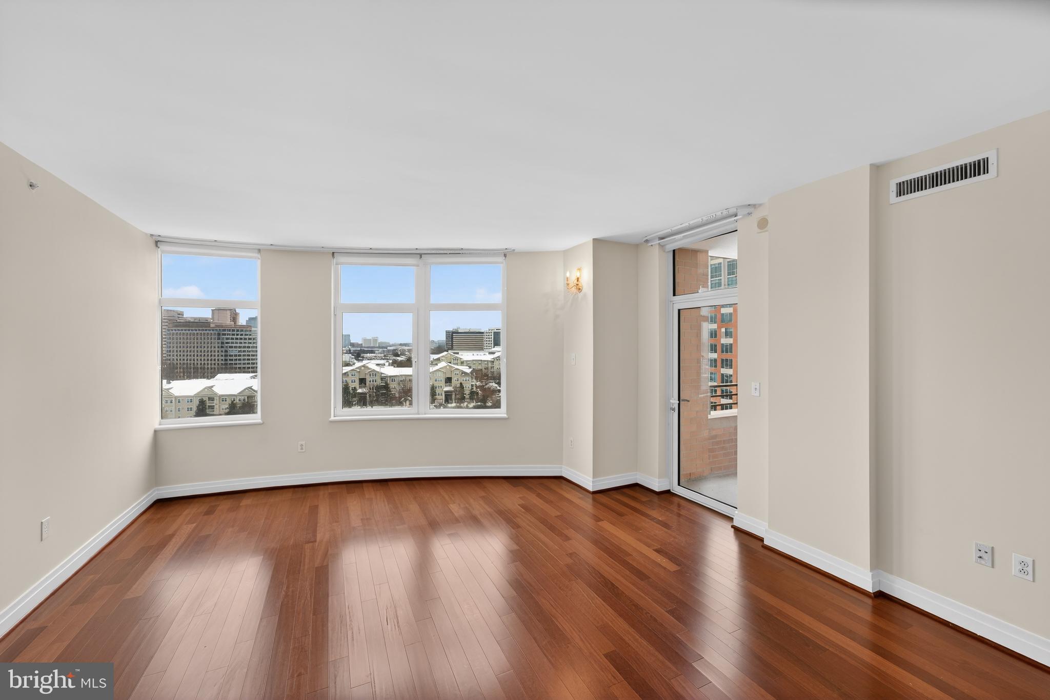 ONE PARK CREST CONDOMINIUM - Residential