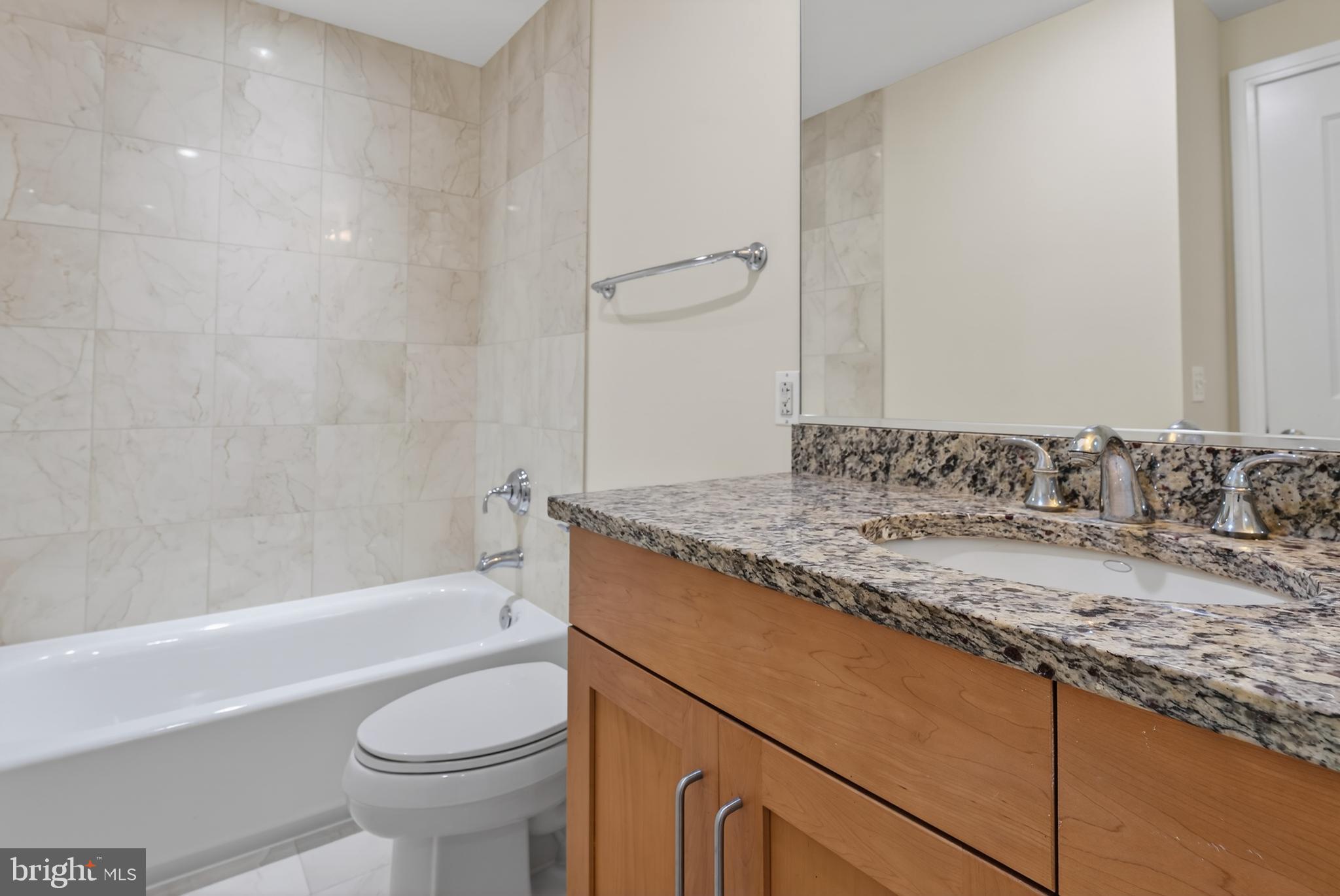 ONE PARK CREST CONDOMINIUM - Residential