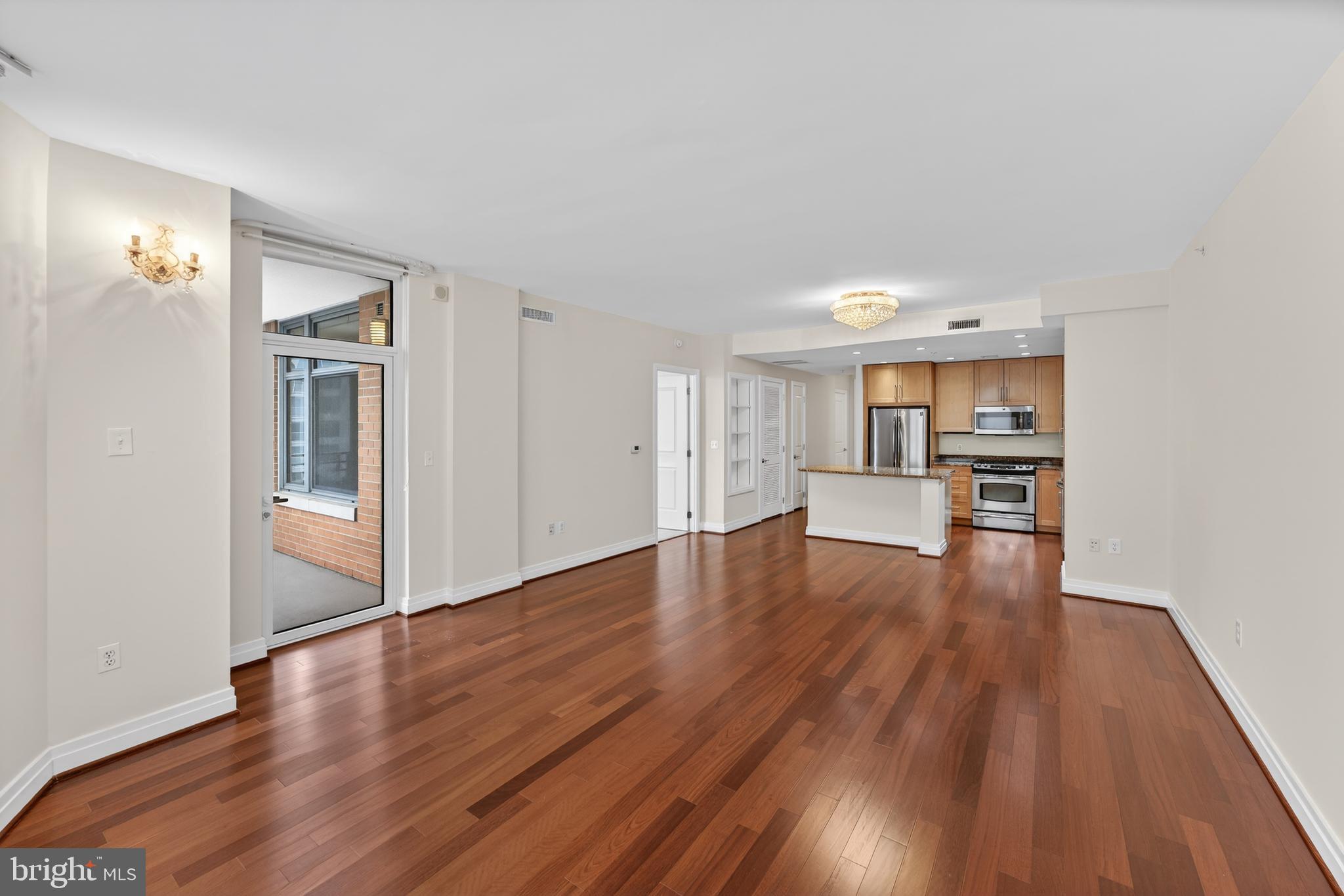 ONE PARK CREST CONDOMINIUM - Residential