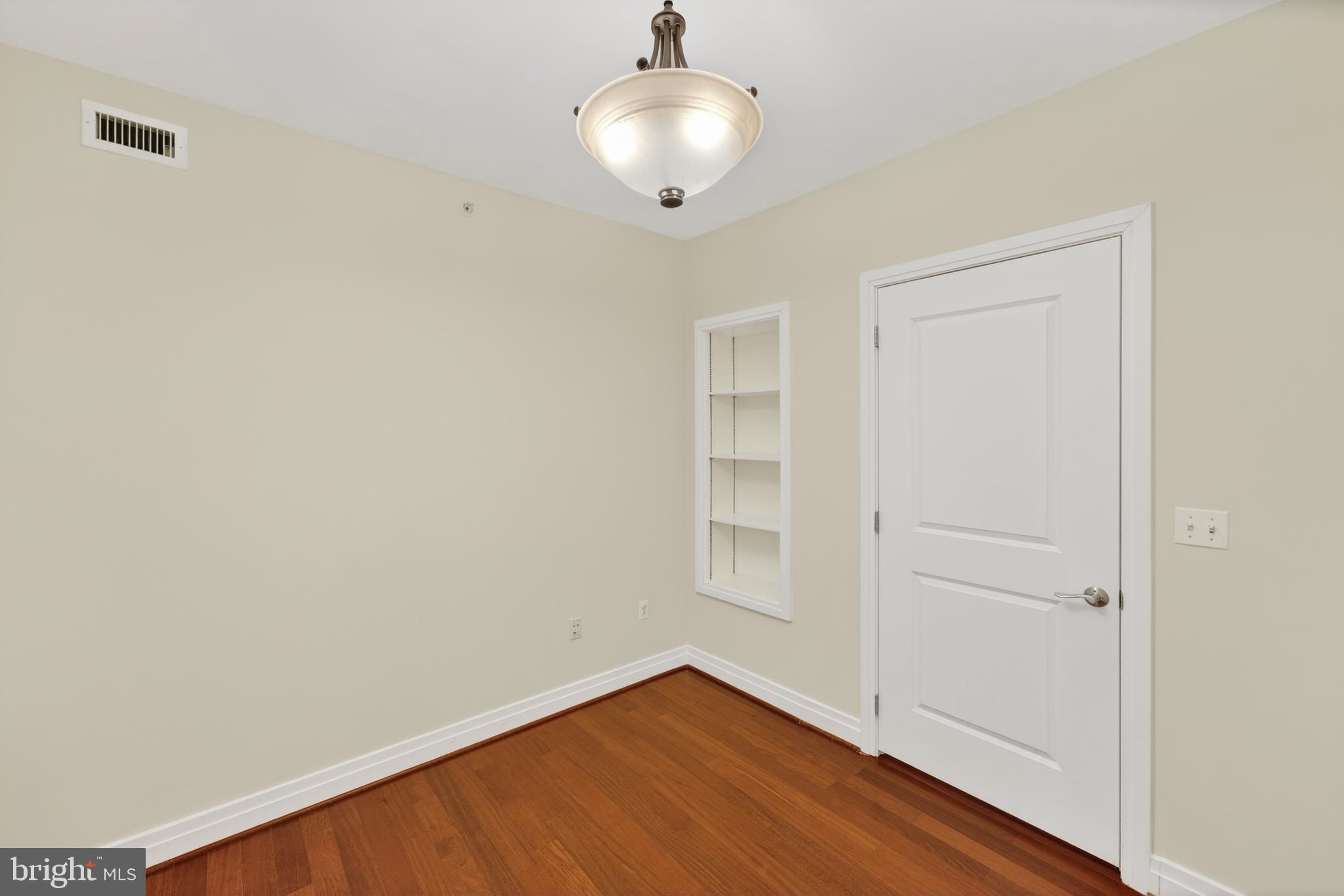 ONE PARK CREST CONDOMINIUM - Residential