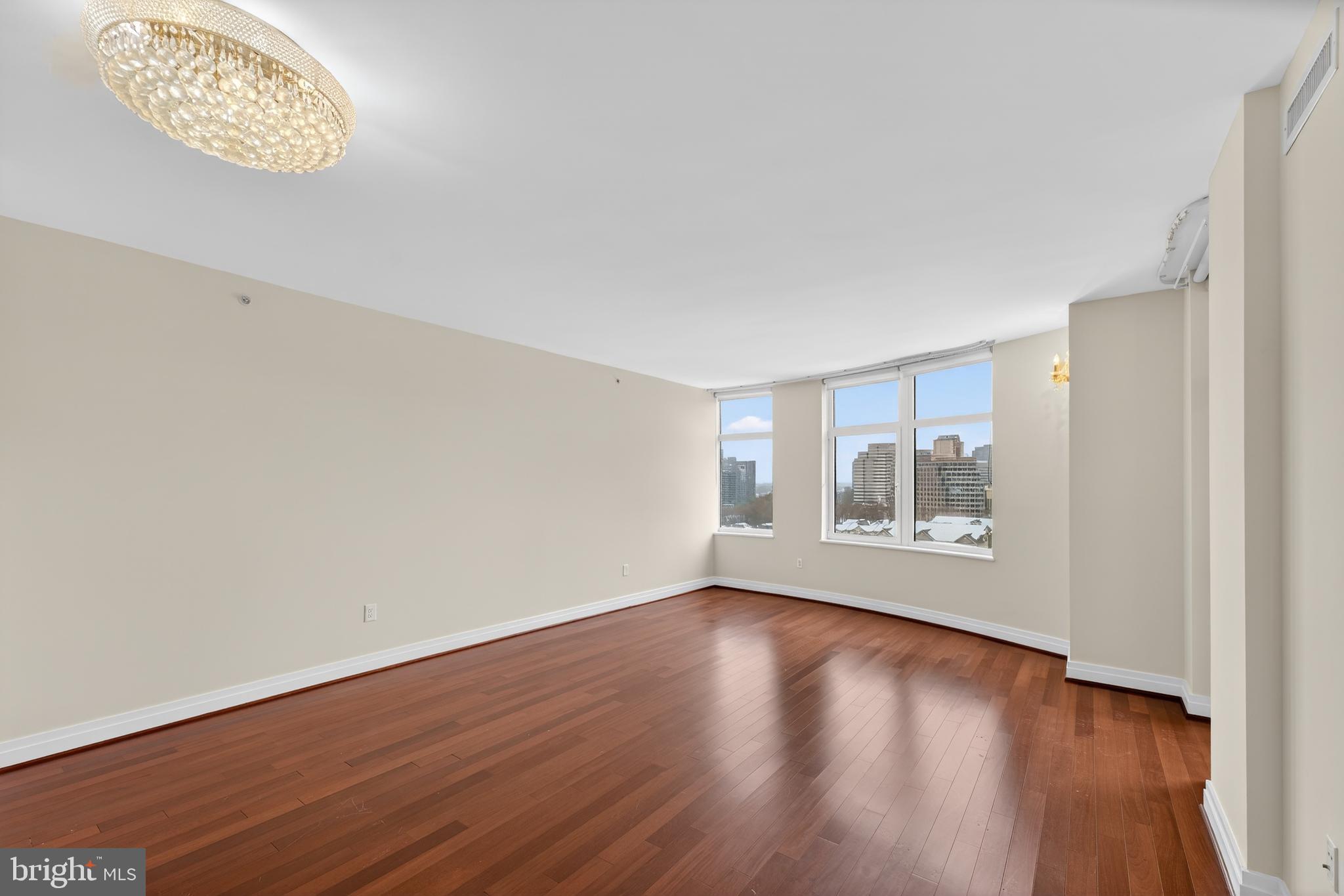 ONE PARK CREST CONDOMINIUM - Residential