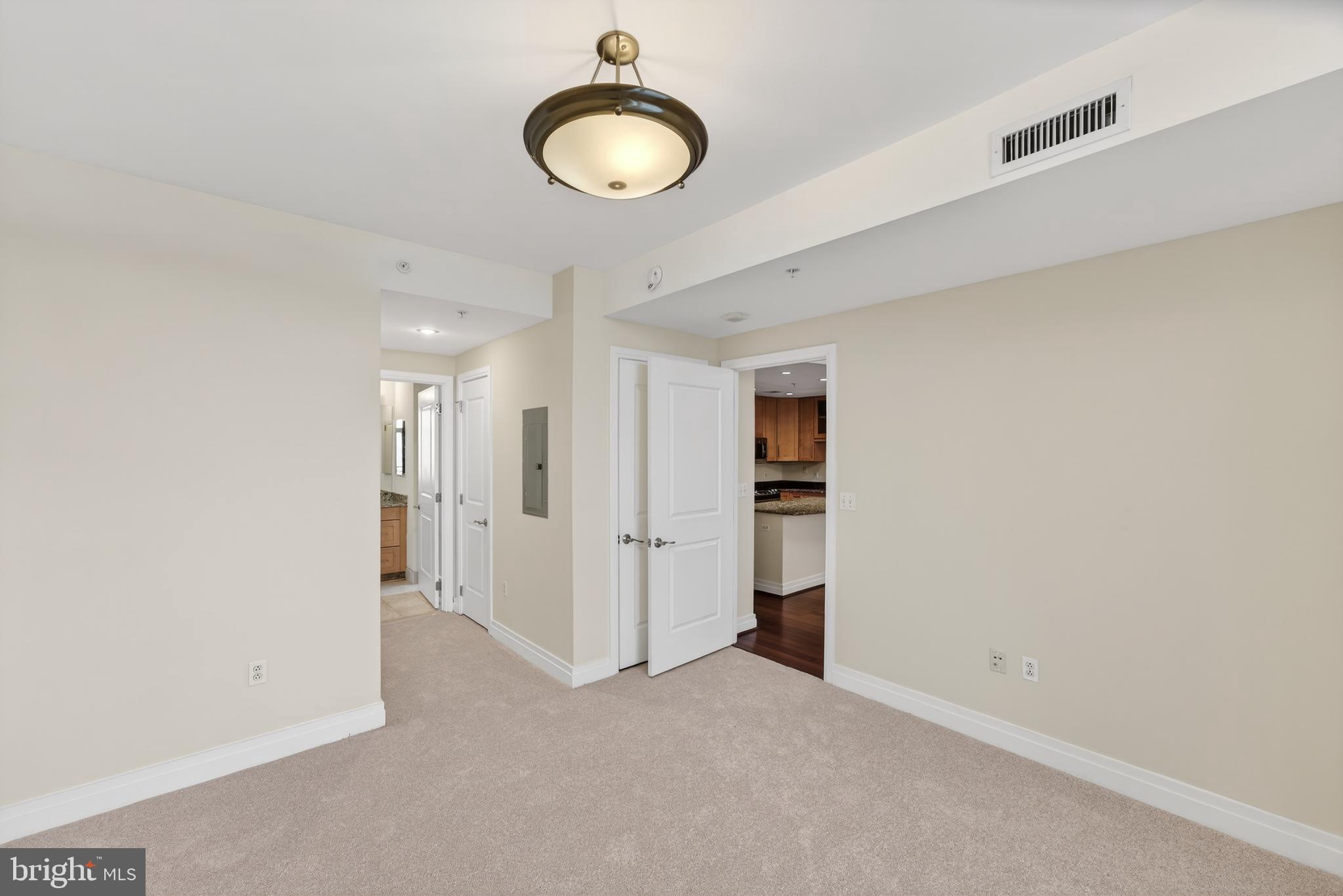 ONE PARK CREST CONDOMINIUM - Residential