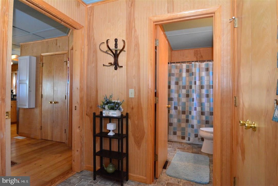 MIDDLESEX BEACH - Residential