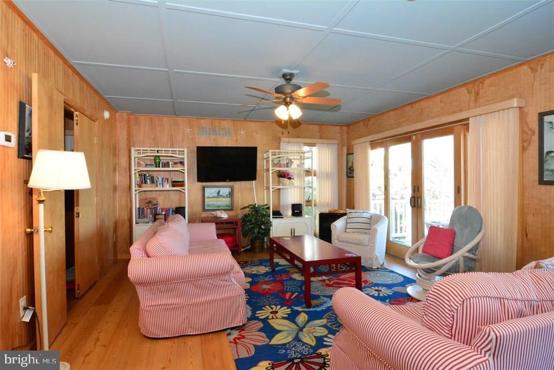 MIDDLESEX BEACH - Residential