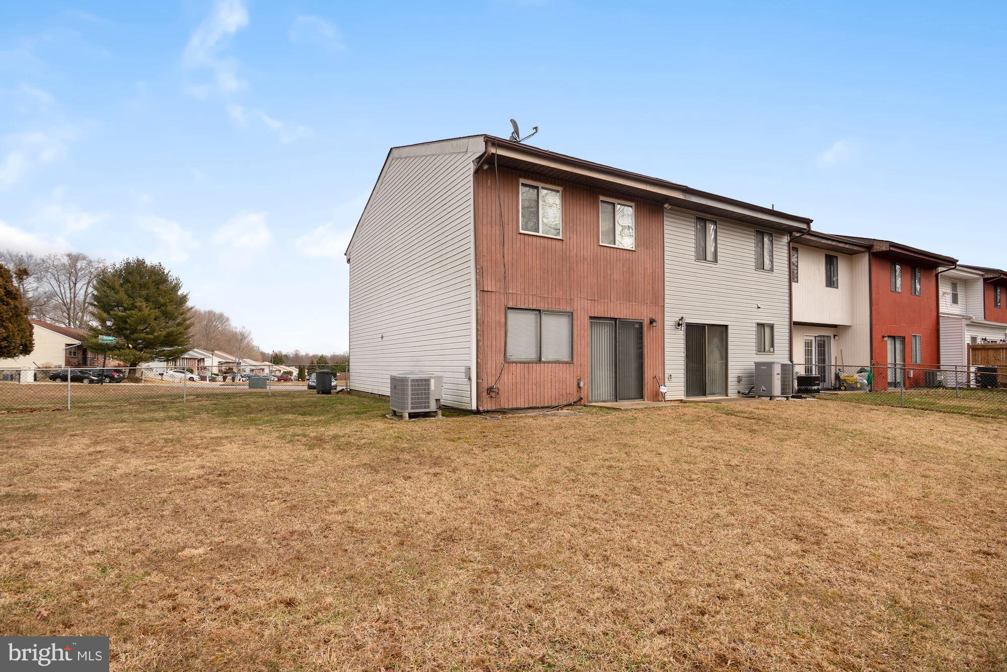 DEERFIELD - Residential Lease