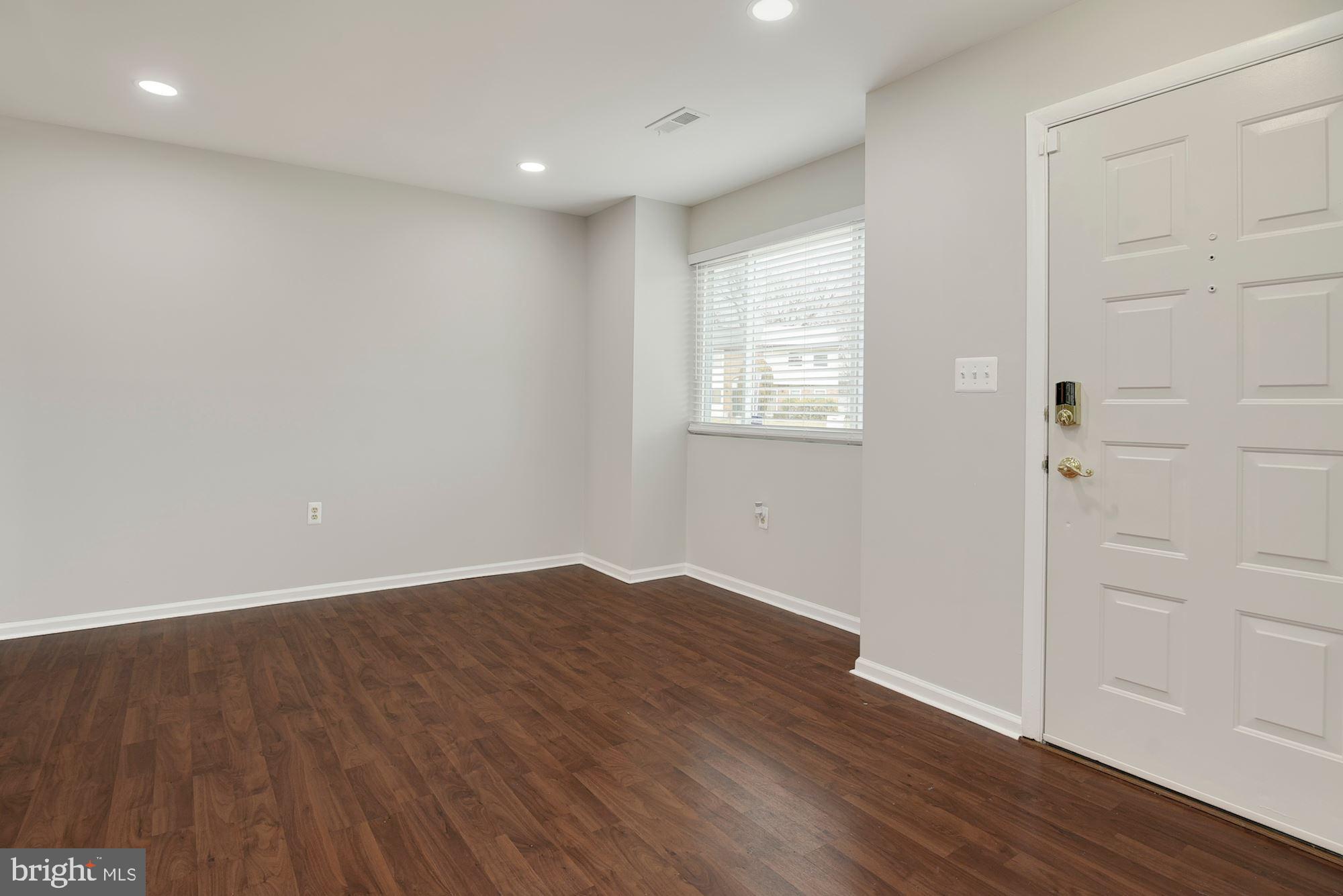 6401 WOODGREEN CIRCLE