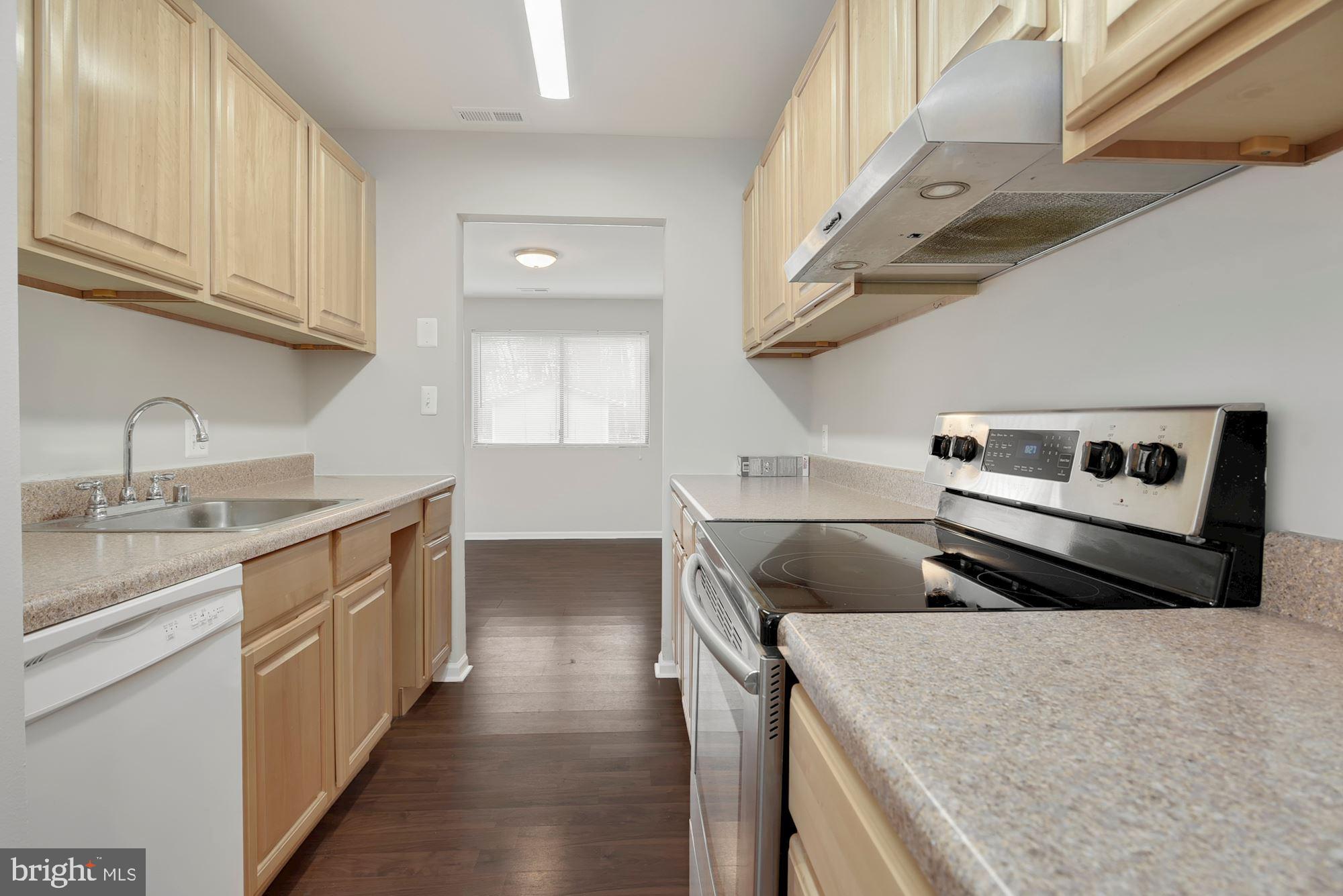 DEERFIELD - Residential Lease