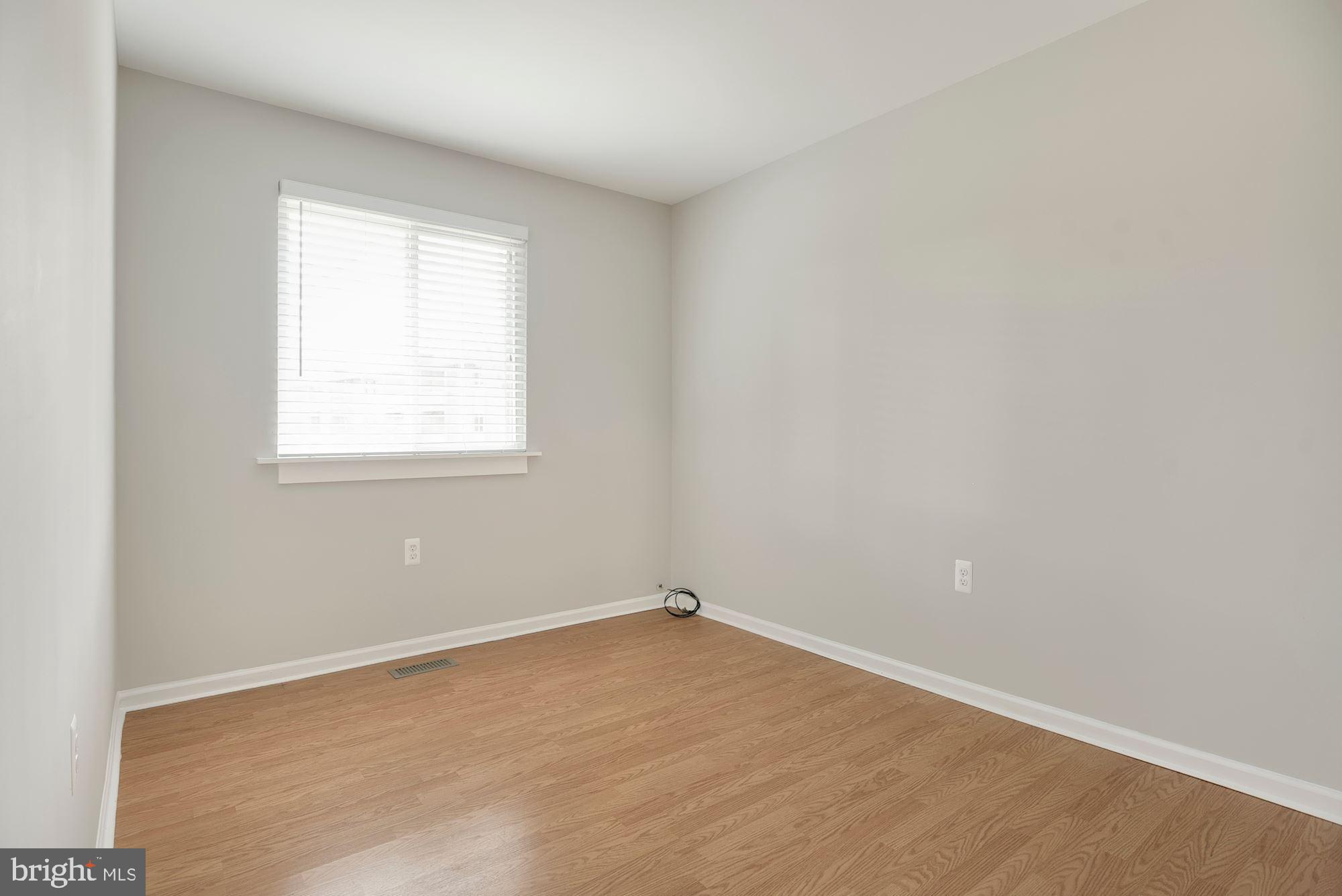 DEERFIELD - Residential Lease