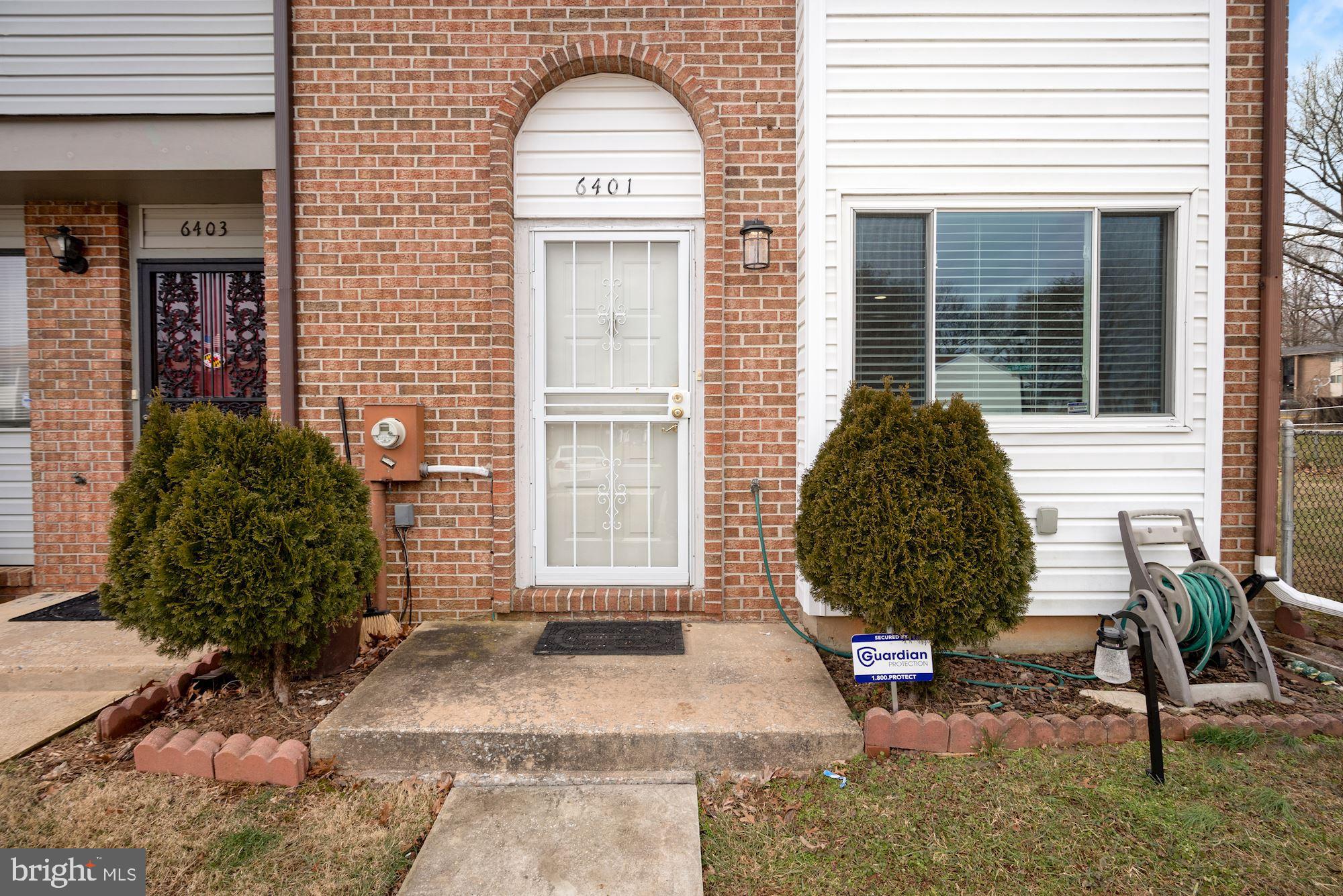 6401 WOODGREEN CIRCLE