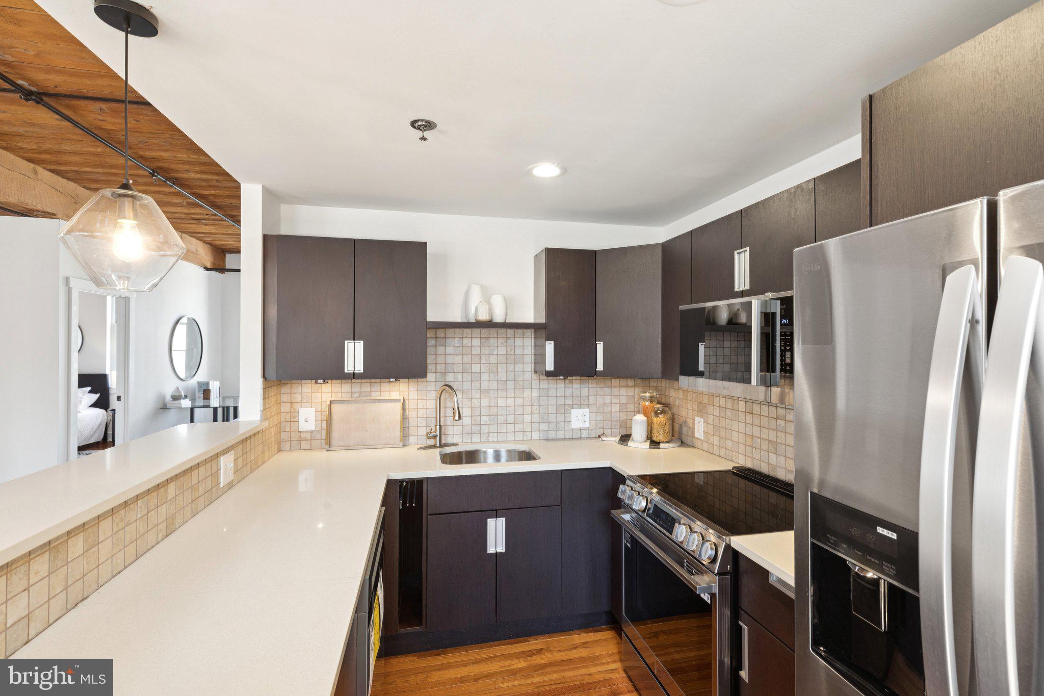 205-15 CUTHBERT STREET 301