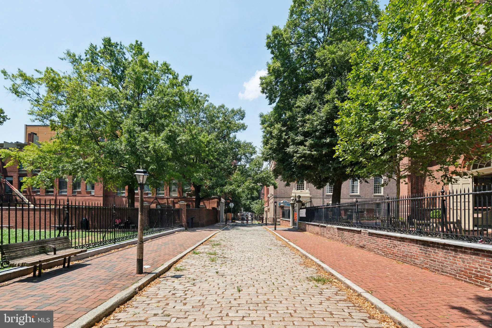 Philadelphia, Pennsylvania 19106, United States, 1 Bedroom Bedrooms, ,1 BathroomBathrooms,Residential,Pending,251418