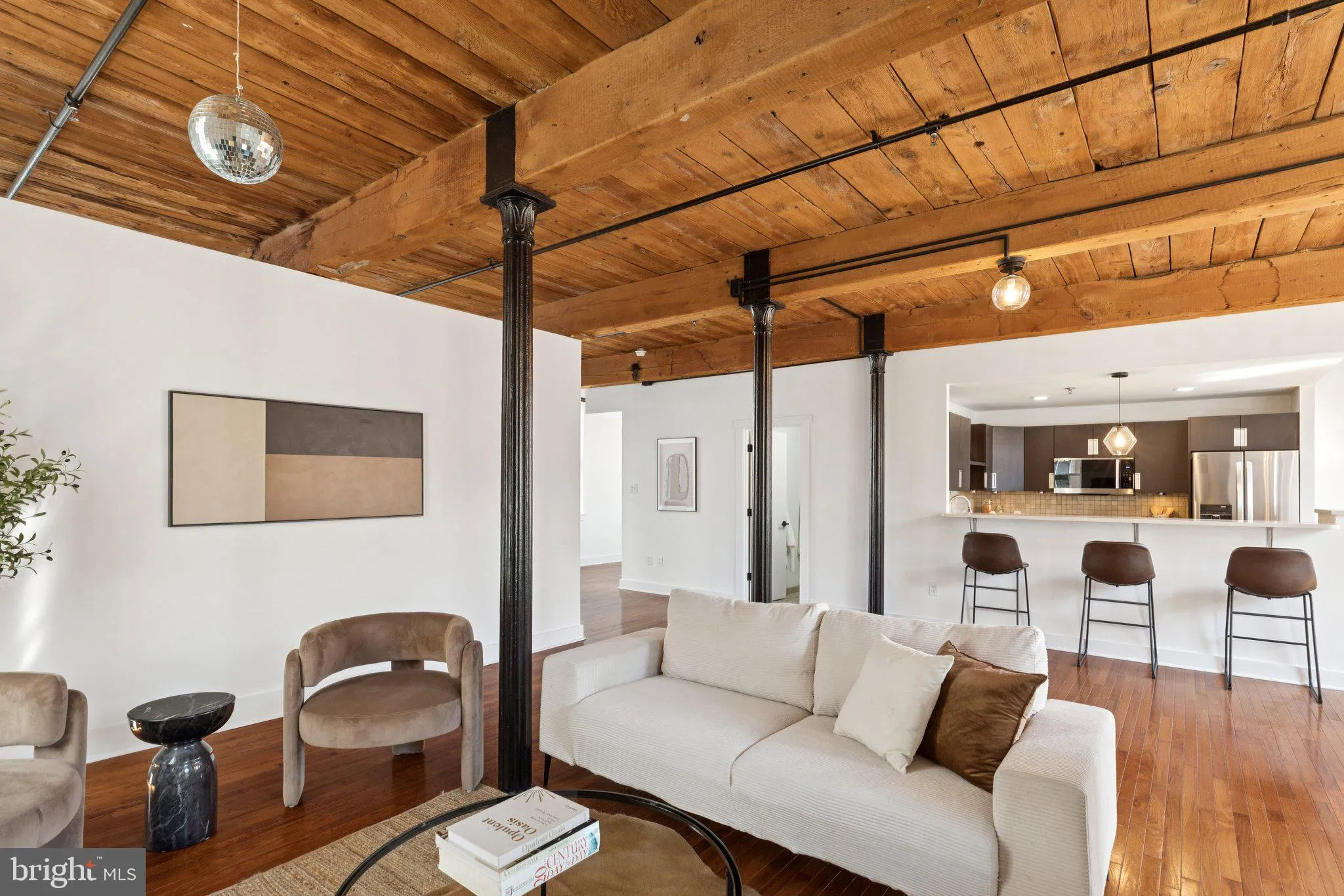 Philadelphia, Pennsylvania 19106, United States, 1 Bedroom Bedrooms, ,1 BathroomBathrooms,Residential,Pending,251418